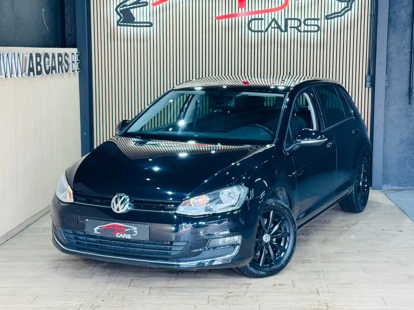 Volkswagen Golf 1.4 TSI * LOUNGE SPORT * GAR 12 MOIS * 1ER PROP Zwart - 2
