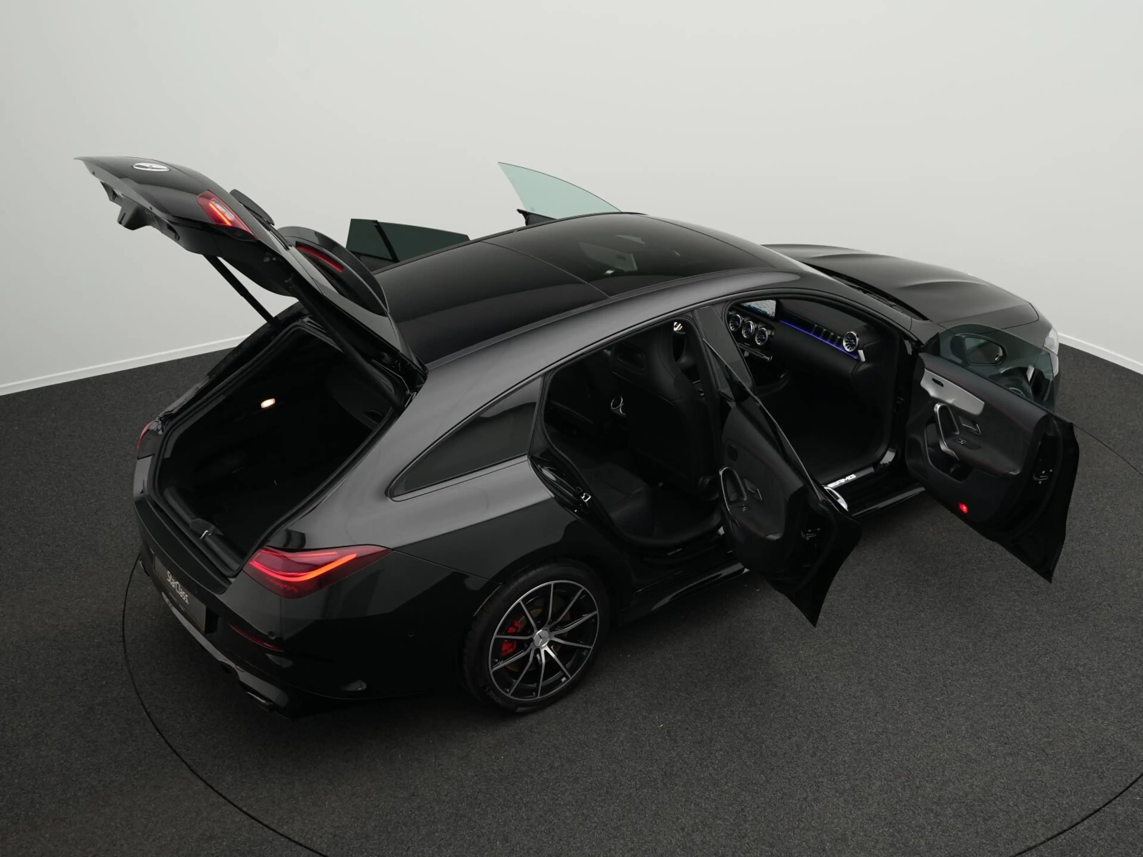 Mercedes-Benz CLA 35 AMG CLA 35 AMG Shooting Brake 4MATIC Panorama+Night — photo 13