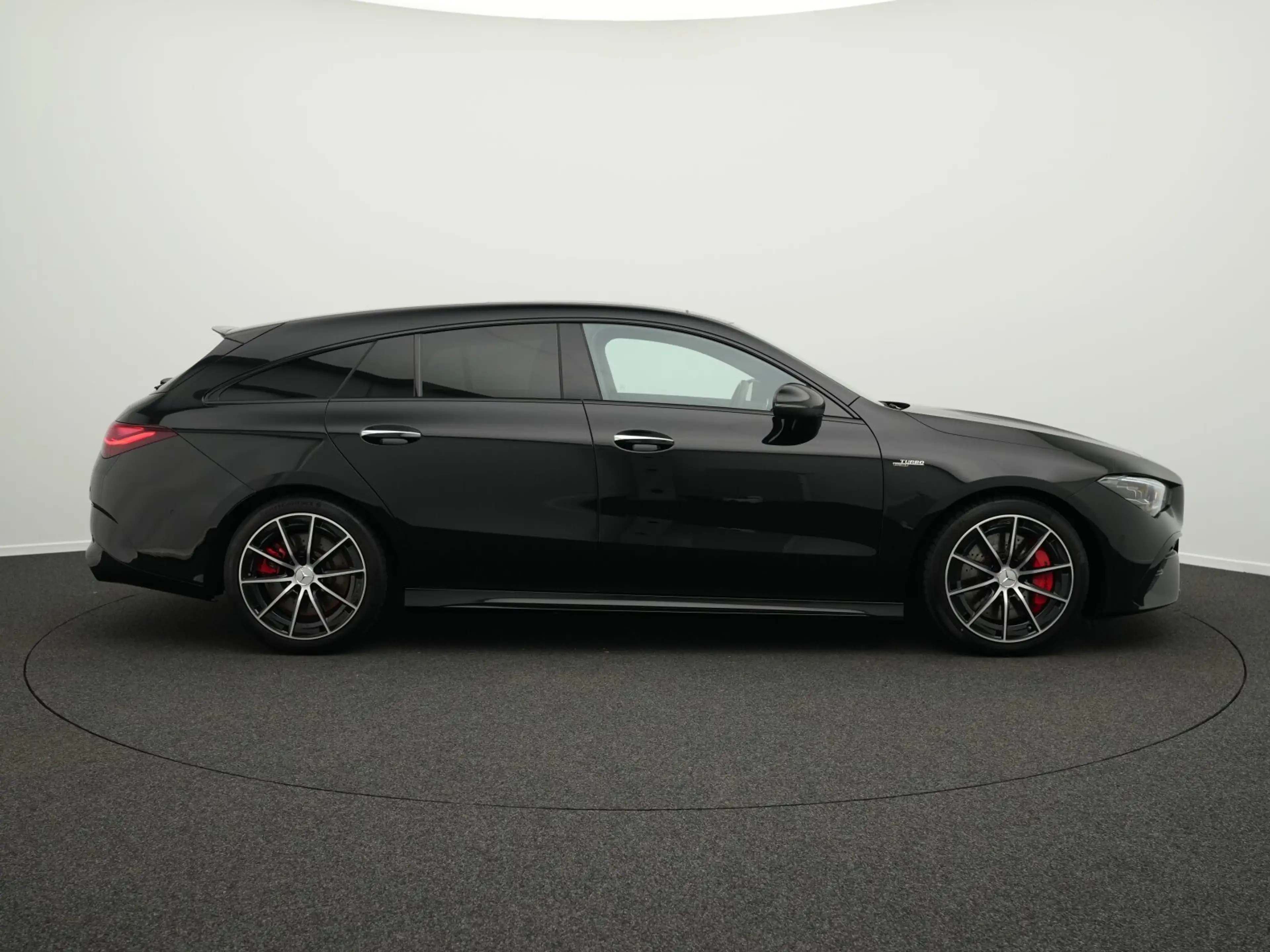 Mercedes-Benz CLA 35 AMG CLA 35 AMG Shooting Brake 4MATIC Panorama+Night — photo 5