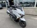 Yamaha TMAX DX Scooter ABS 530 windscherm AKRAPOVIC - thumbnail 2