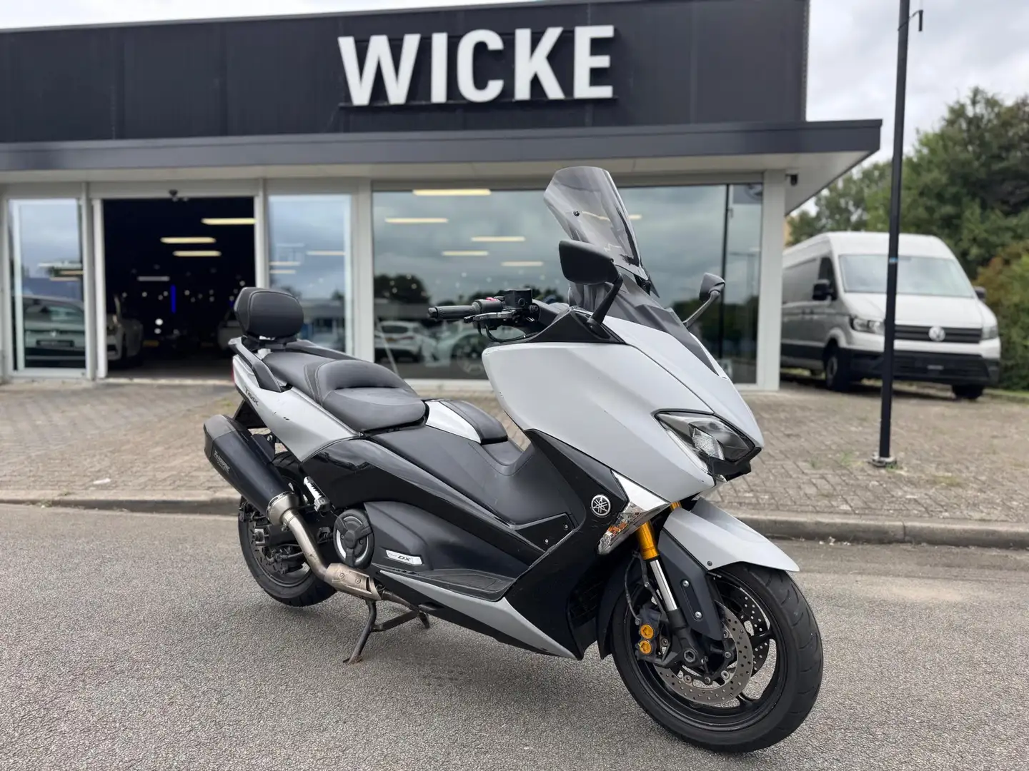 Yamaha TMAX DX Scooter ABS 530 windscherm AKRAPOVIC - 1
