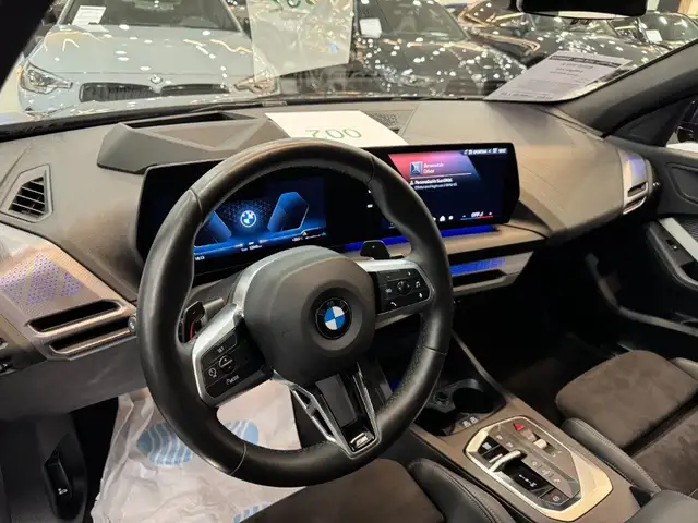 BMW 1 Series view 6
