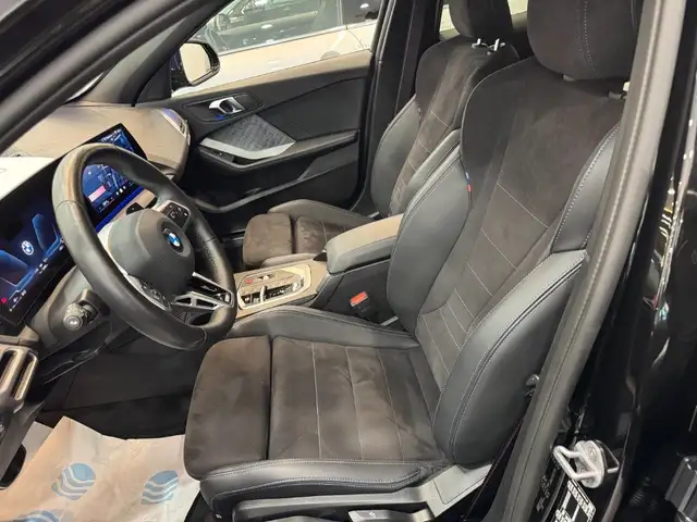 BMW 1 Series view 5