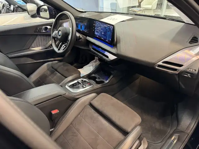 BMW 1 Series view 15