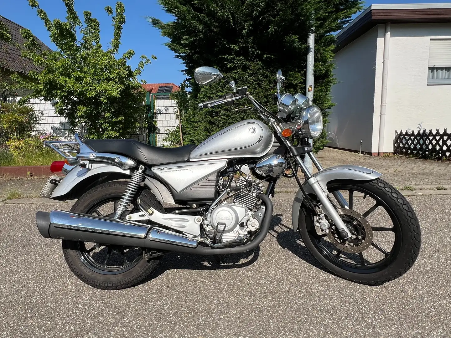Yamaha YBR 125 (Original 660 km) Zilver - 1