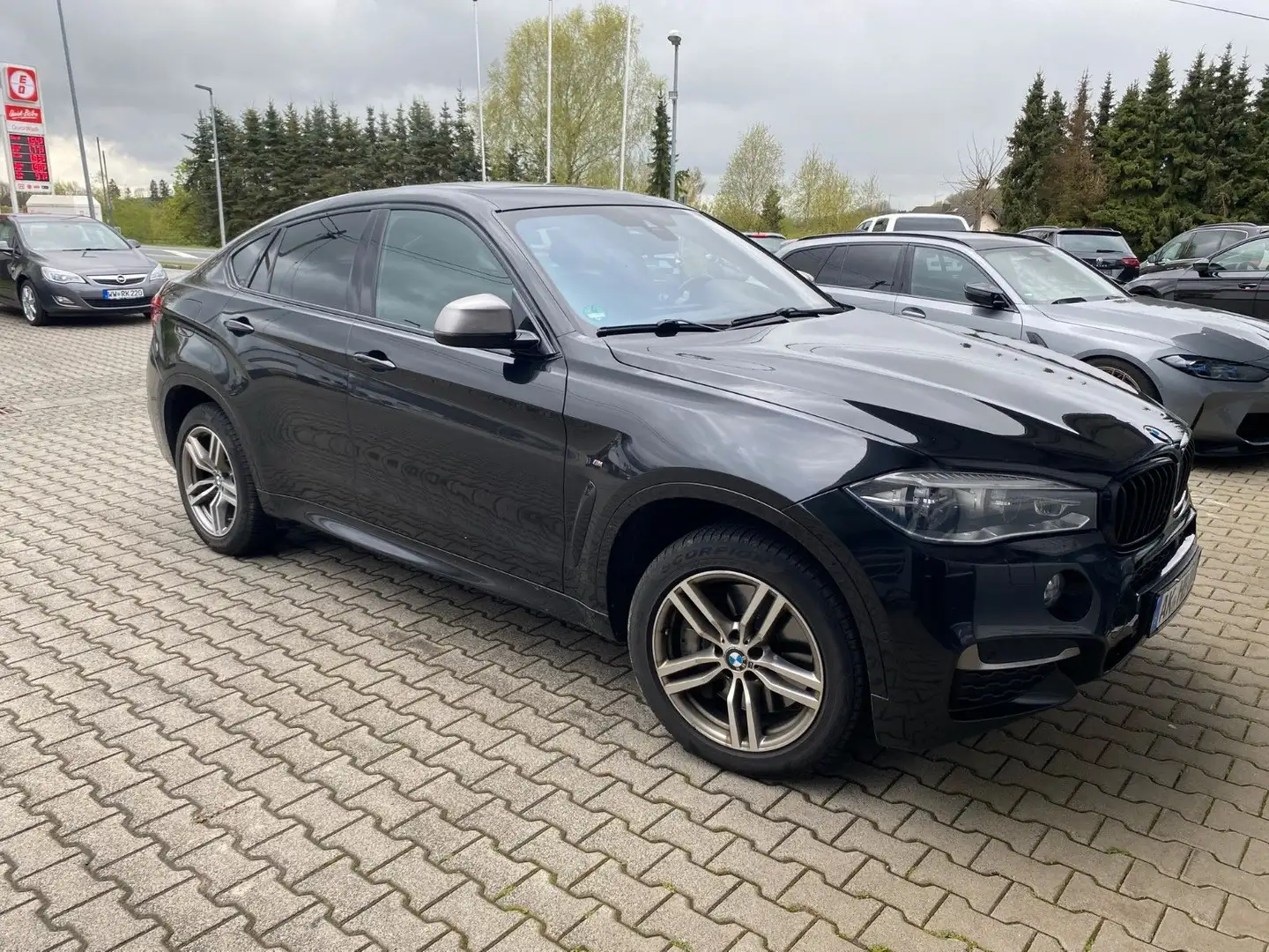 BMW X6 M Night Vision/LEDER/AHK/4-Zonen/LED Schwarz - 1