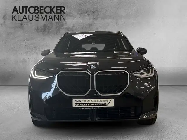BMW X3 view 5