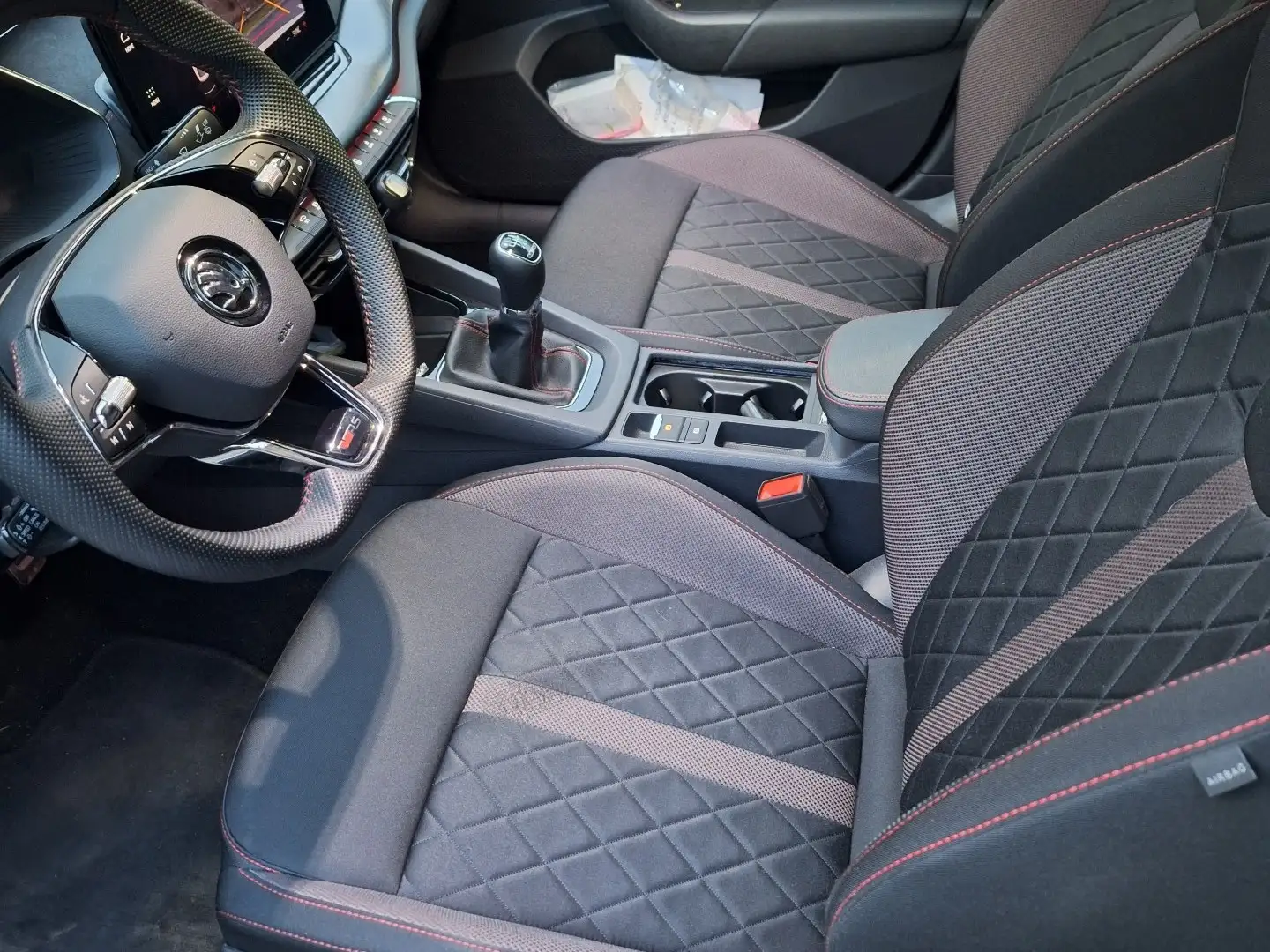 Skoda Octavia 2.0 tsi RS - 2