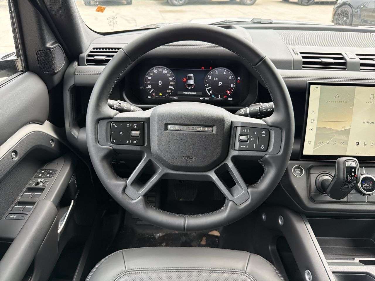 2026 Land Rover Defender 110 P400 X-Dynamic SE thumb 11