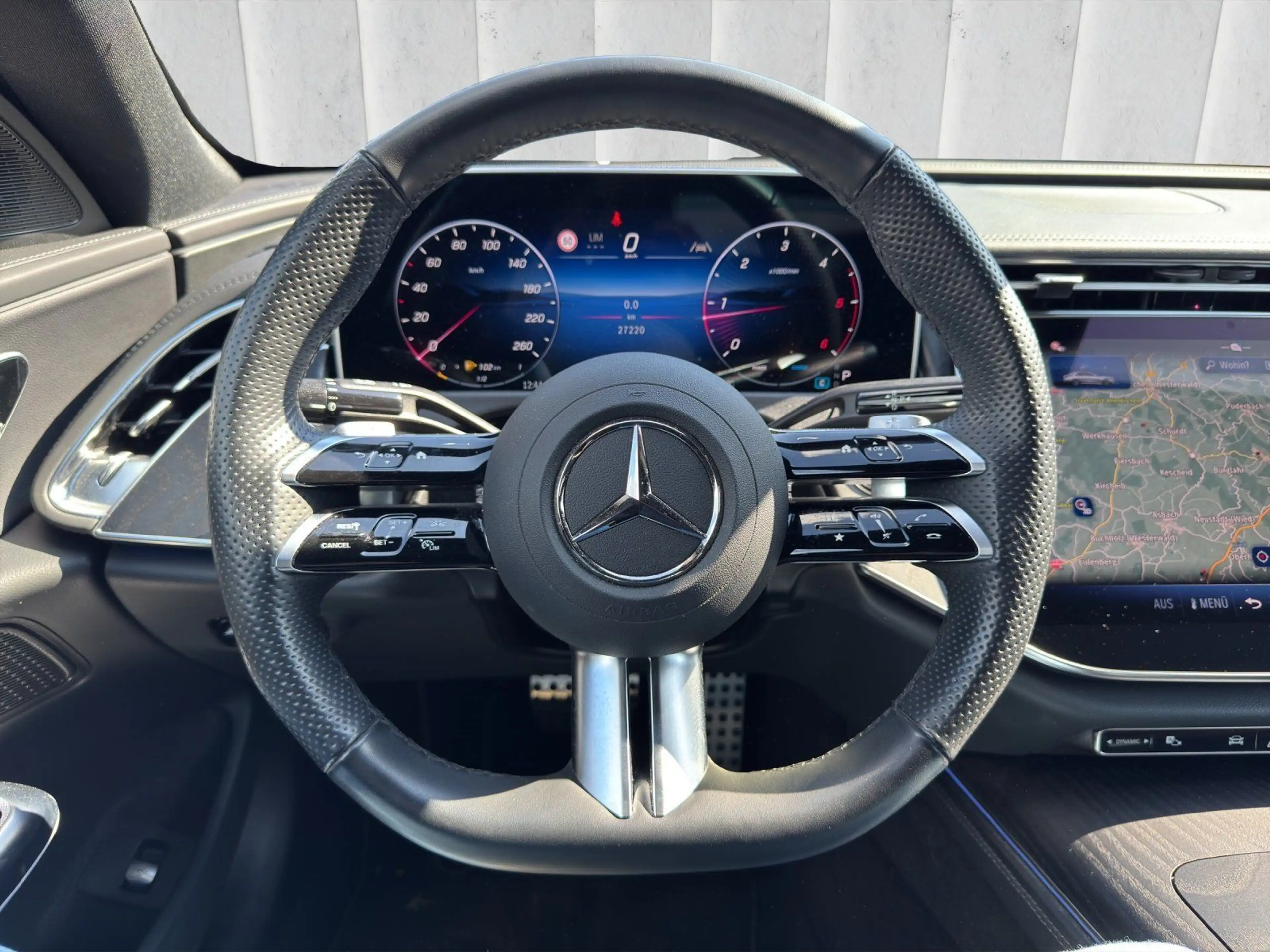 Mercedes-Benz E 220 d AMG Night Paket Keyless DISTRO Agilitiy — photo 10