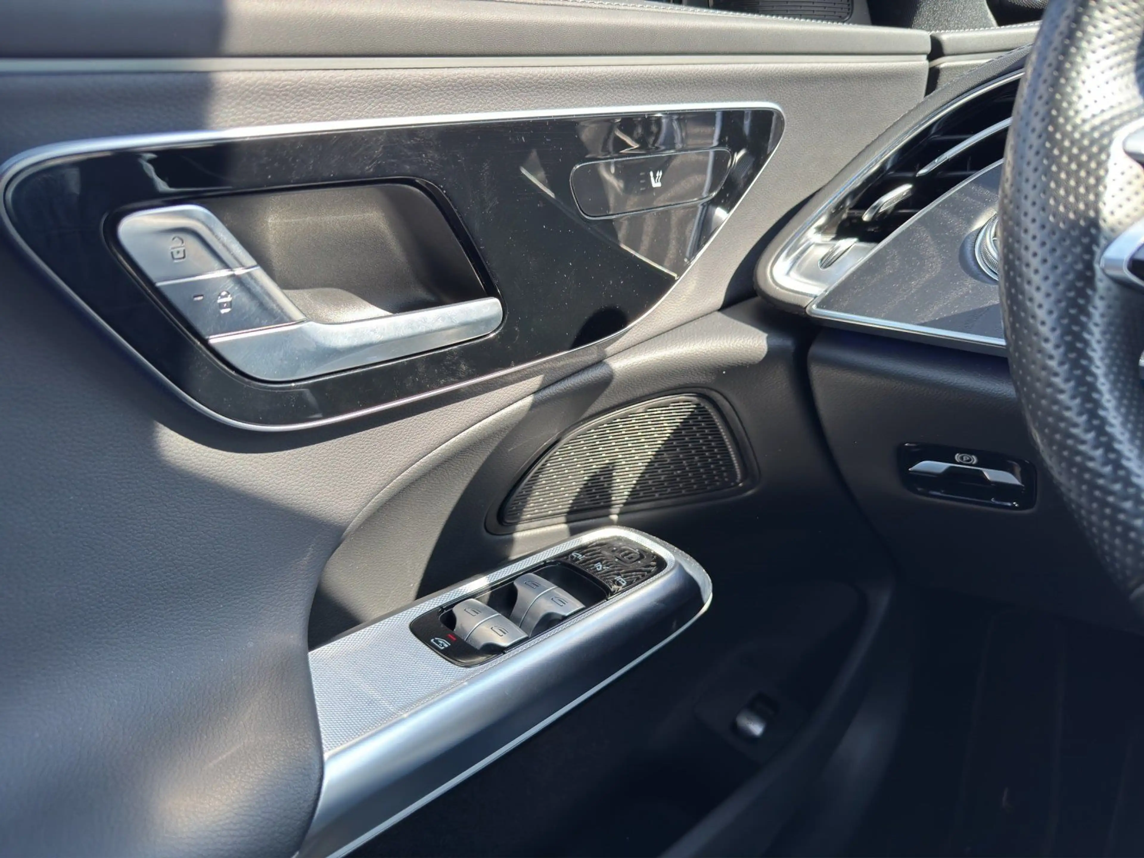Mercedes-Benz E 220 d AMG Night Paket Keyless DISTRO Agilitiy — photo 12