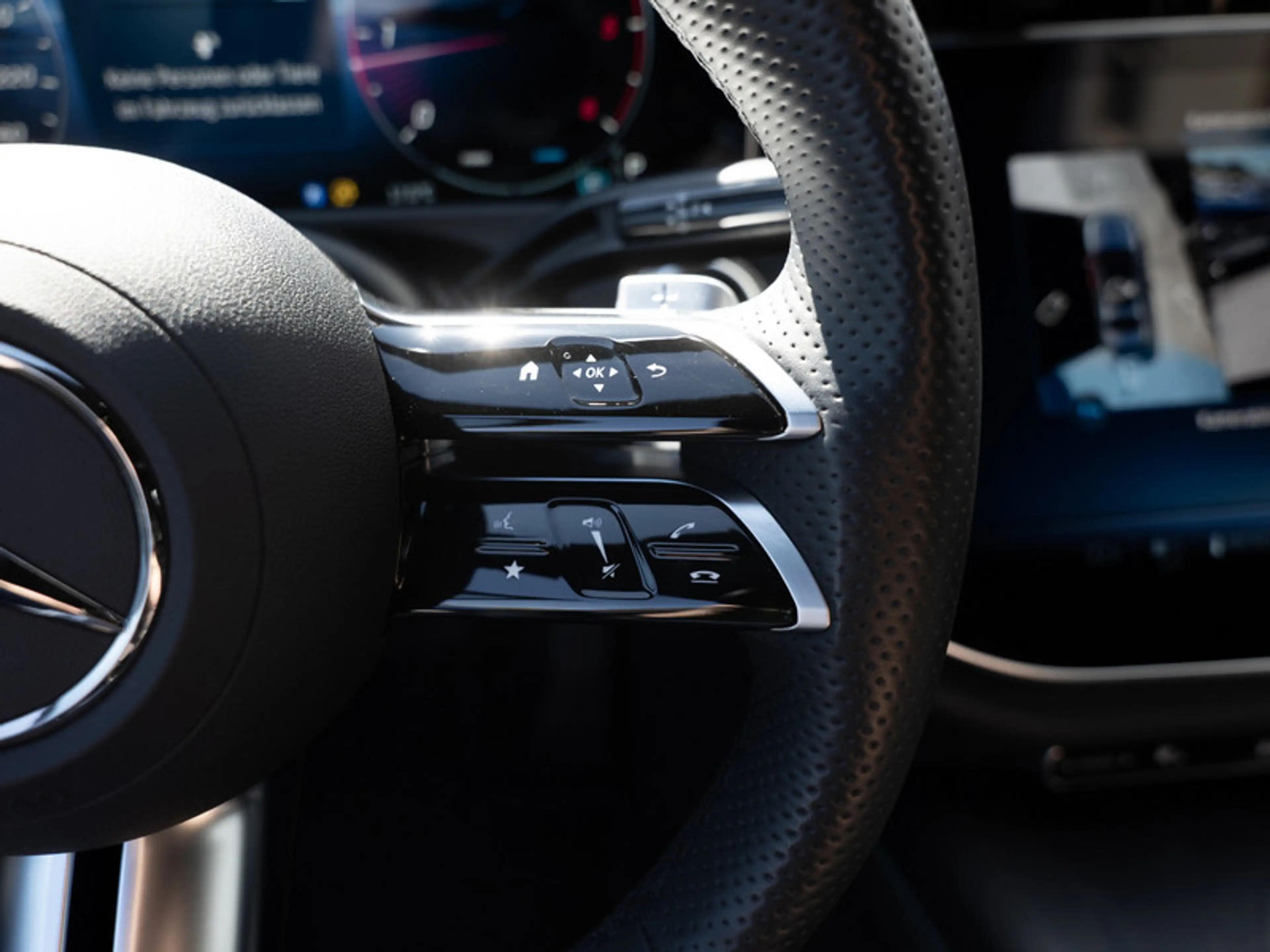 Mercedes-Benz E 220 d AMG-Sport/LED/Cam/Night/Distr/Totw/19' — photo 15
