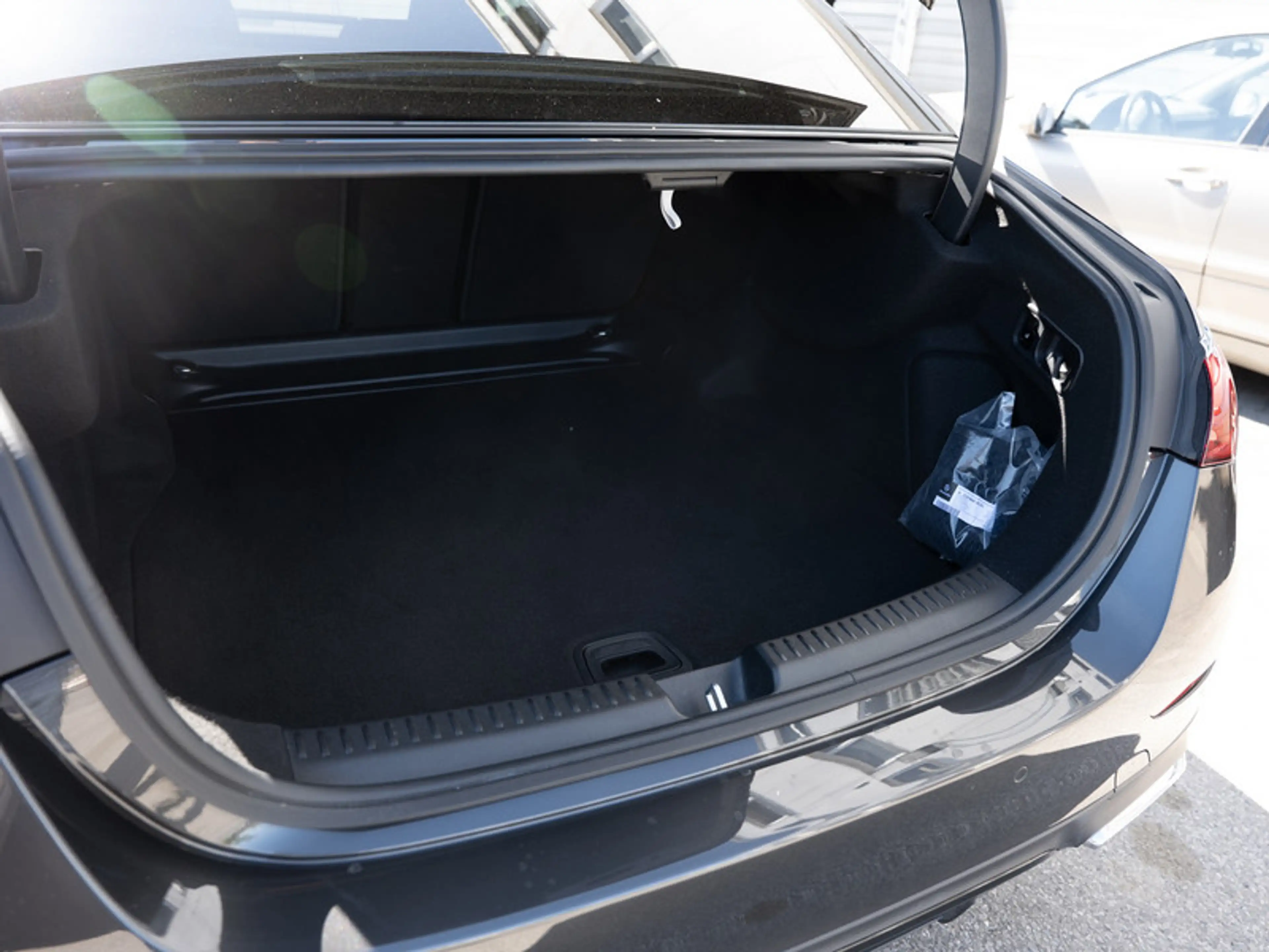Mercedes-Benz E 220 d AMG-Sport/LED/Cam/Night/Distr/Totw/19' — photo 7