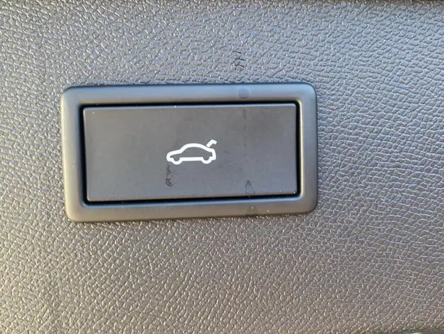Cupra Formentor view 9