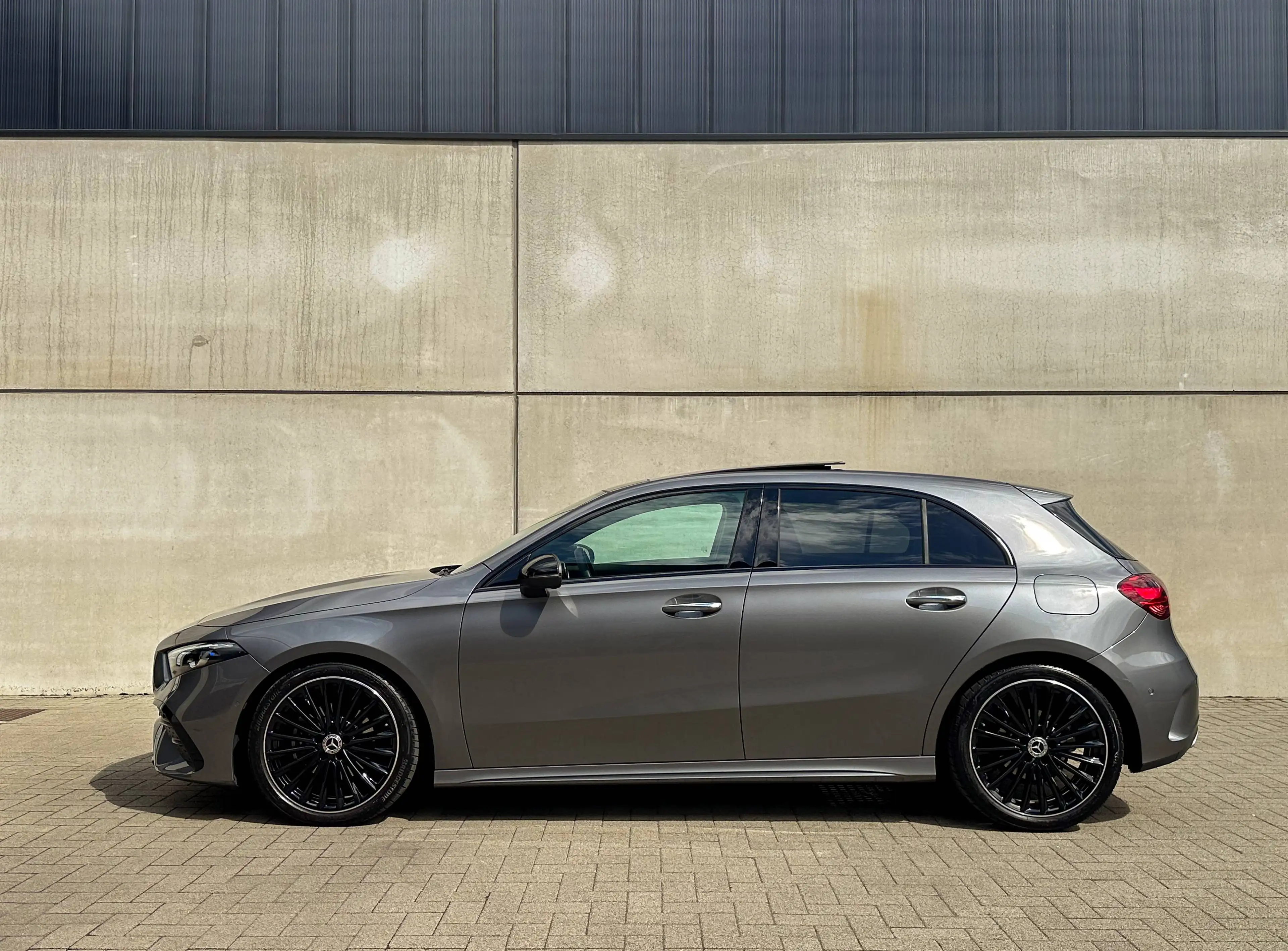 Mercedes-Benz A 180 A 180 AMG Line*PANO*CAMERA*ADVANCED*SFEERVERLICHTING*KEYLESS*GARANTIE* — photo 5