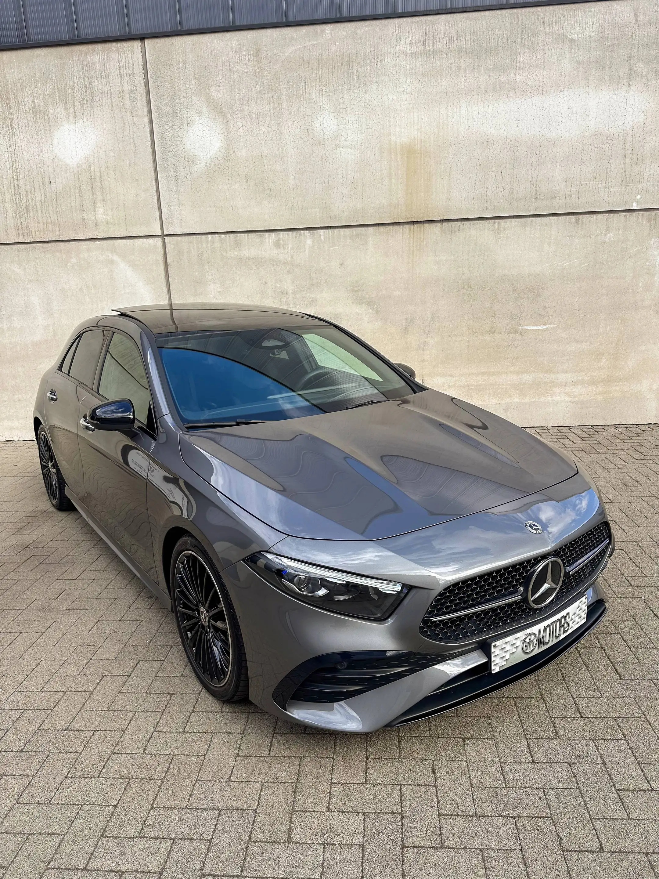 Mercedes-Benz A 180 A 180 AMG Line*PANO*CAMERA*ADVANCED*SFEERVERLICHTING*KEYLESS*GARANTIE* — photo 2