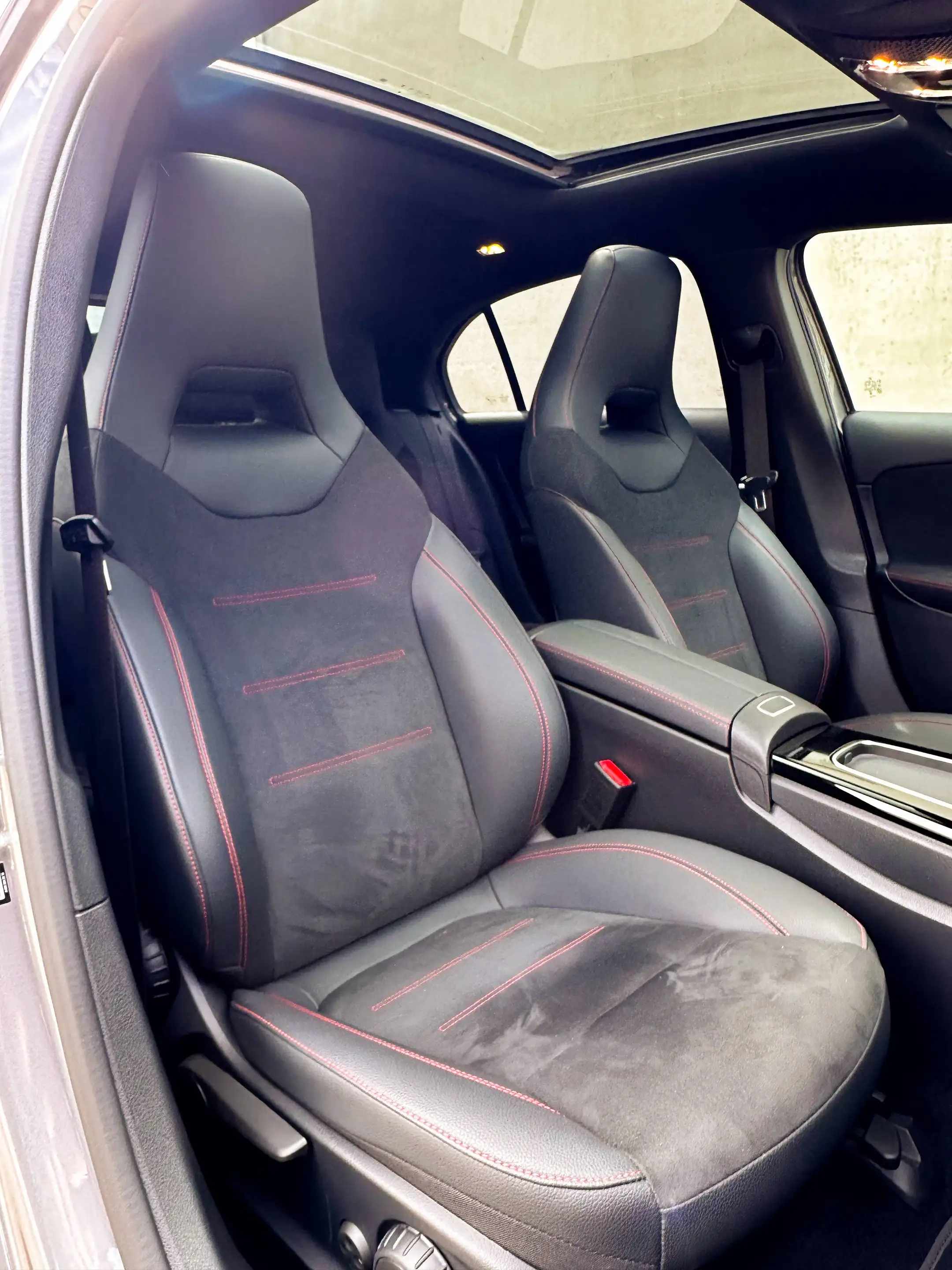 Mercedes-Benz A 180 A 180 AMG Line*PANO*CAMERA*ADVANCED*SFEERVERLICHTING*KEYLESS*GARANTIE* — photo 11