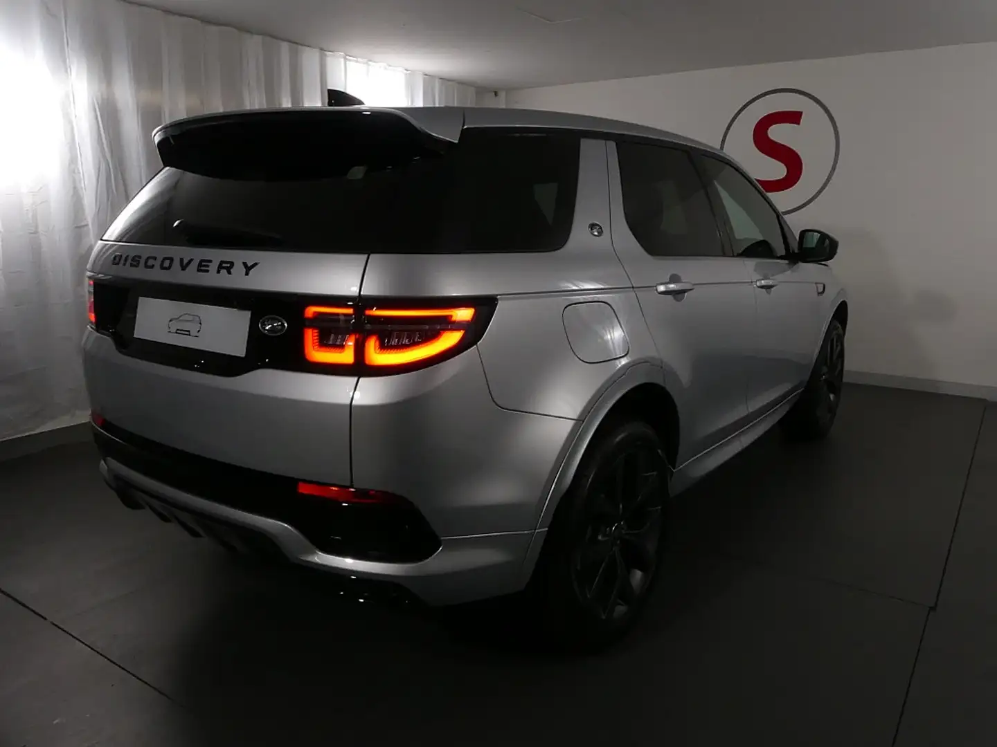 Land Rover Discovery Sport P300e PHEV R-Dynamic S Aut. | Auto Stahl Wien 22 Silber - 2