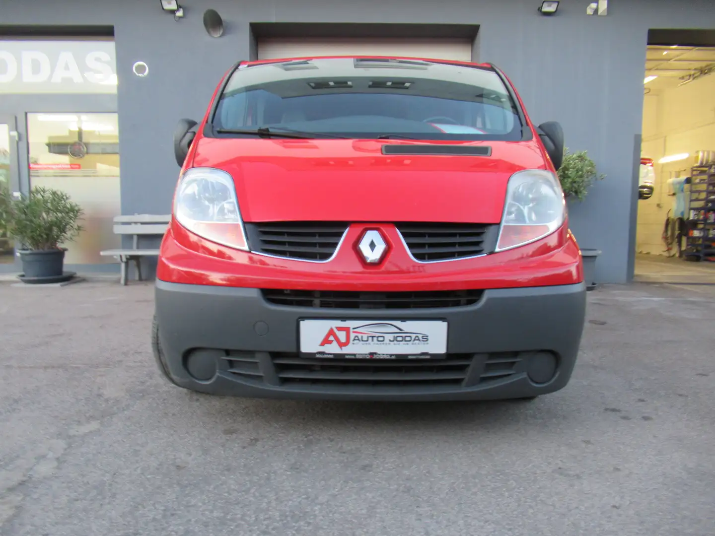 Renault Trafic L1H1 2,7t dCi 90 eco **Kühlwagen** Rot - 2