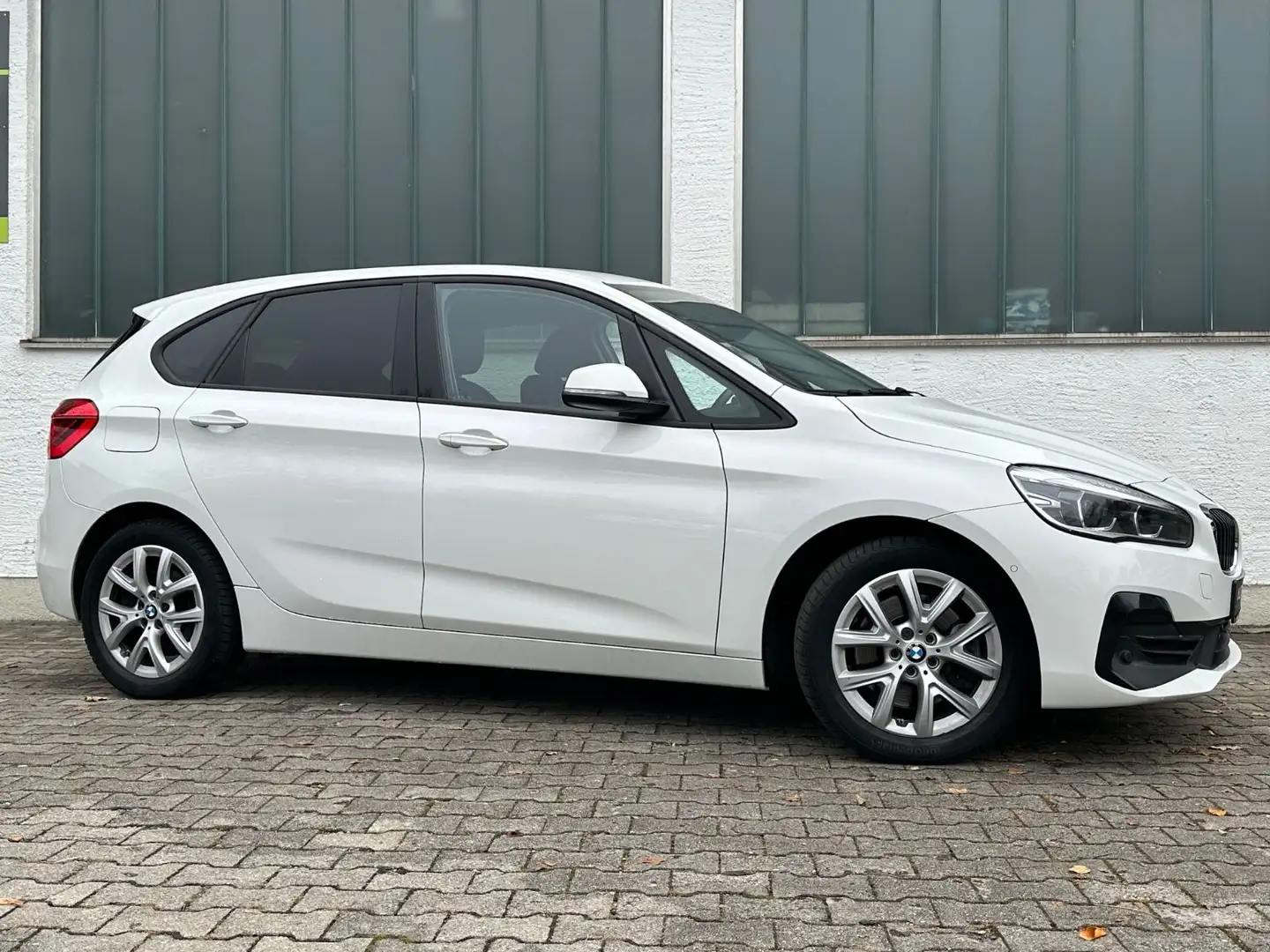 BMW 225 2 Active Tourer 225 xe Sport Line Weiß - 2