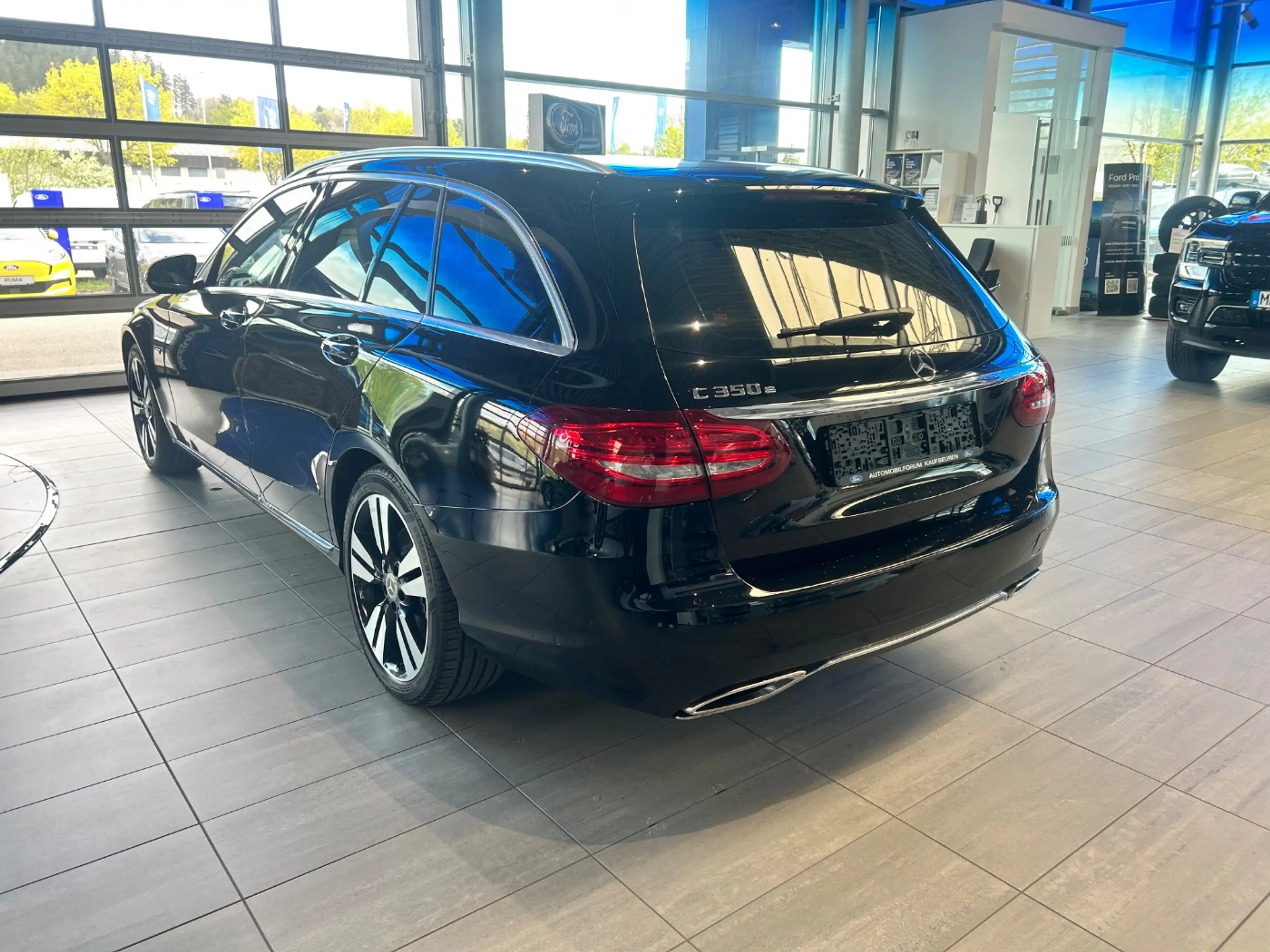 Mercedes-Benz C 350 T e Avantgarde ACC LED PDC SHZ KlimaA — photo 9