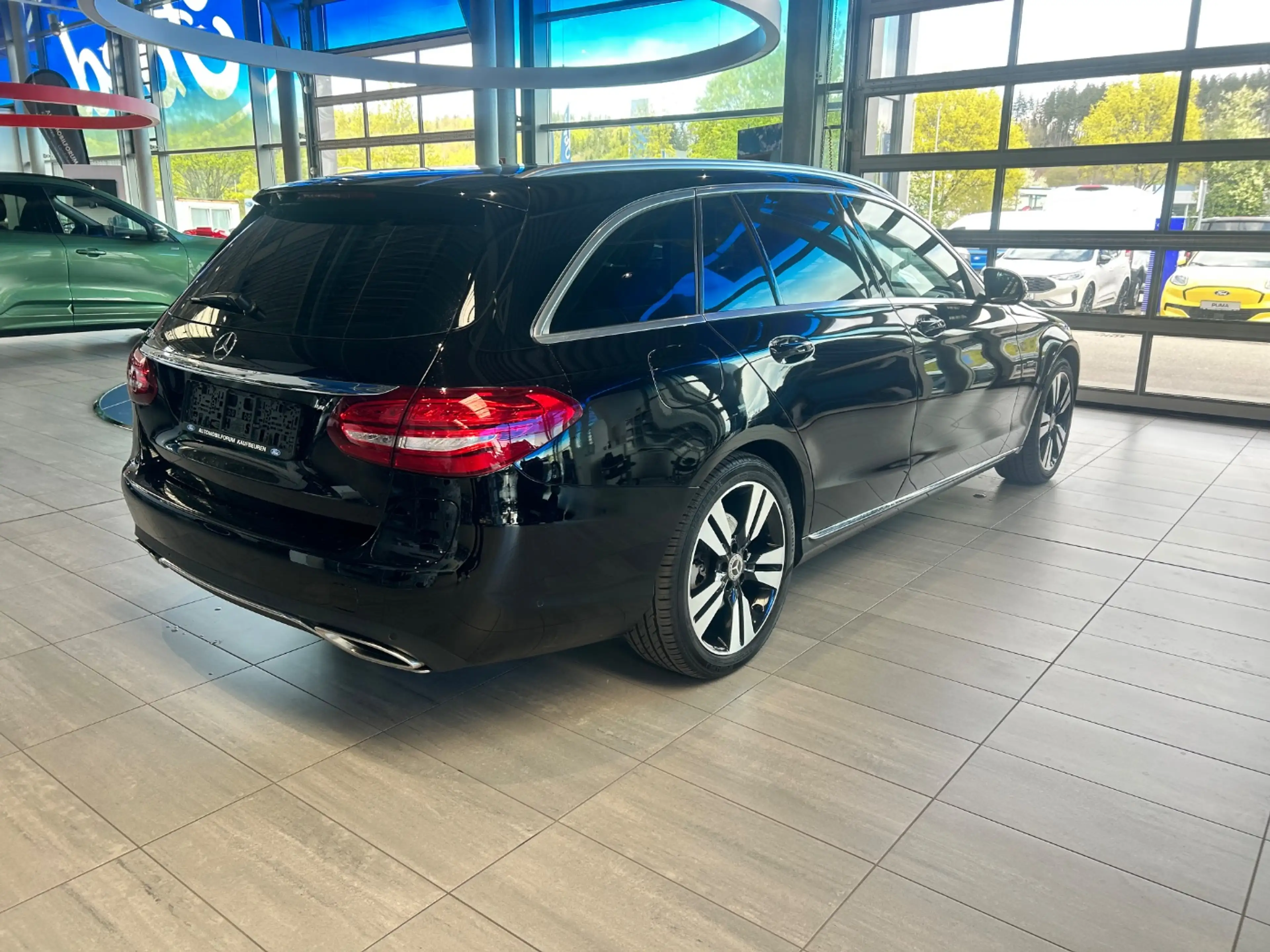 Mercedes-Benz C 350 T e Avantgarde ACC LED PDC SHZ KlimaA — photo 7