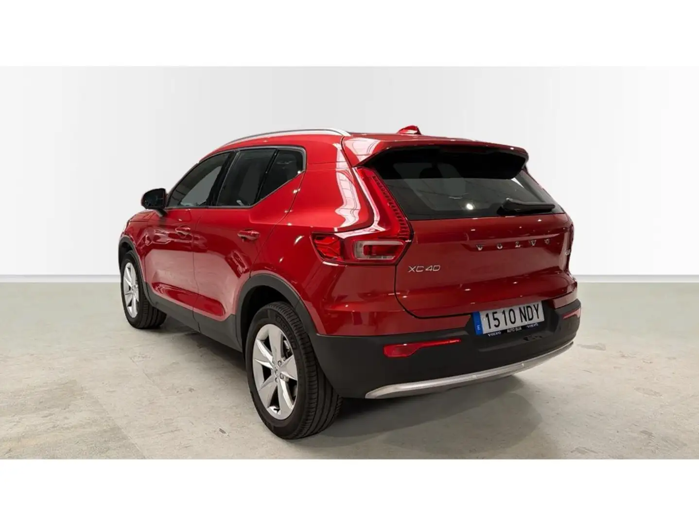 Volvo XC40 B3 Core Aut. Rojo - 2