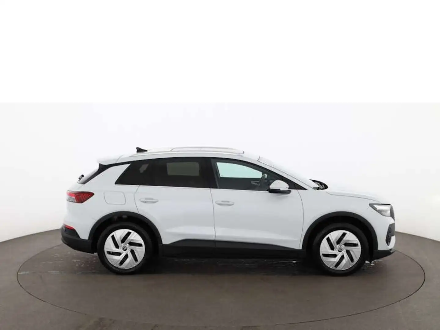 Audi Q4 e-tron Q4 40 e-tron 82kWh Aut LED SKY AHK RADAR ASSIST Weiß - 2