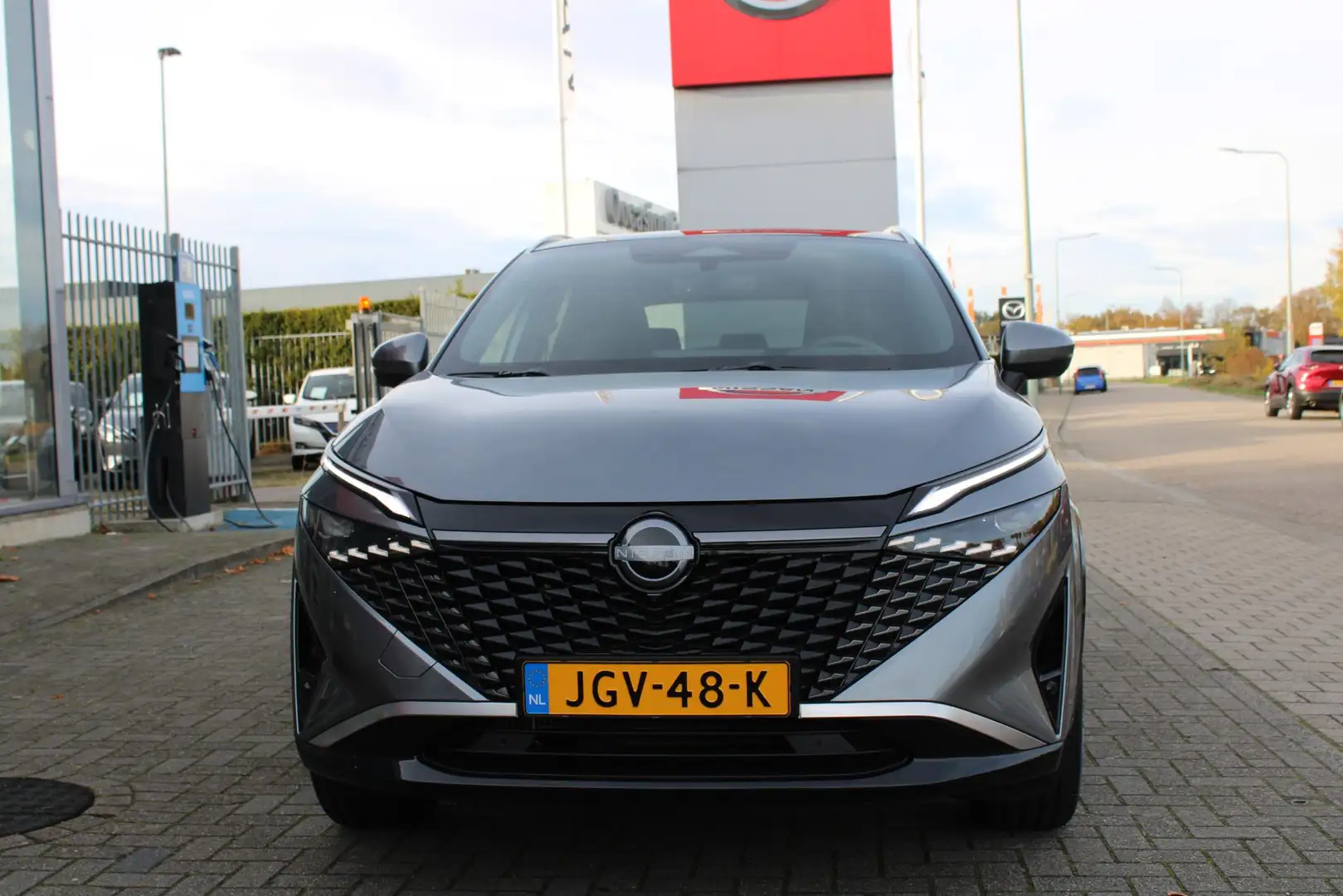 Nissan Qashqai 1.3 MHEV Xtronic Tekna + | 360° CAMERA | GOOGLE MA Grijs - 2