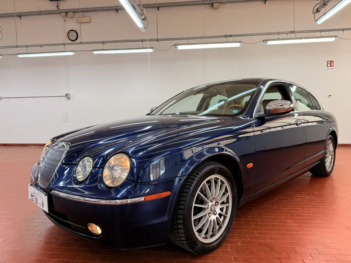 Jaguar S-Type 2.7d V6 Executive auto per appassionati - 1