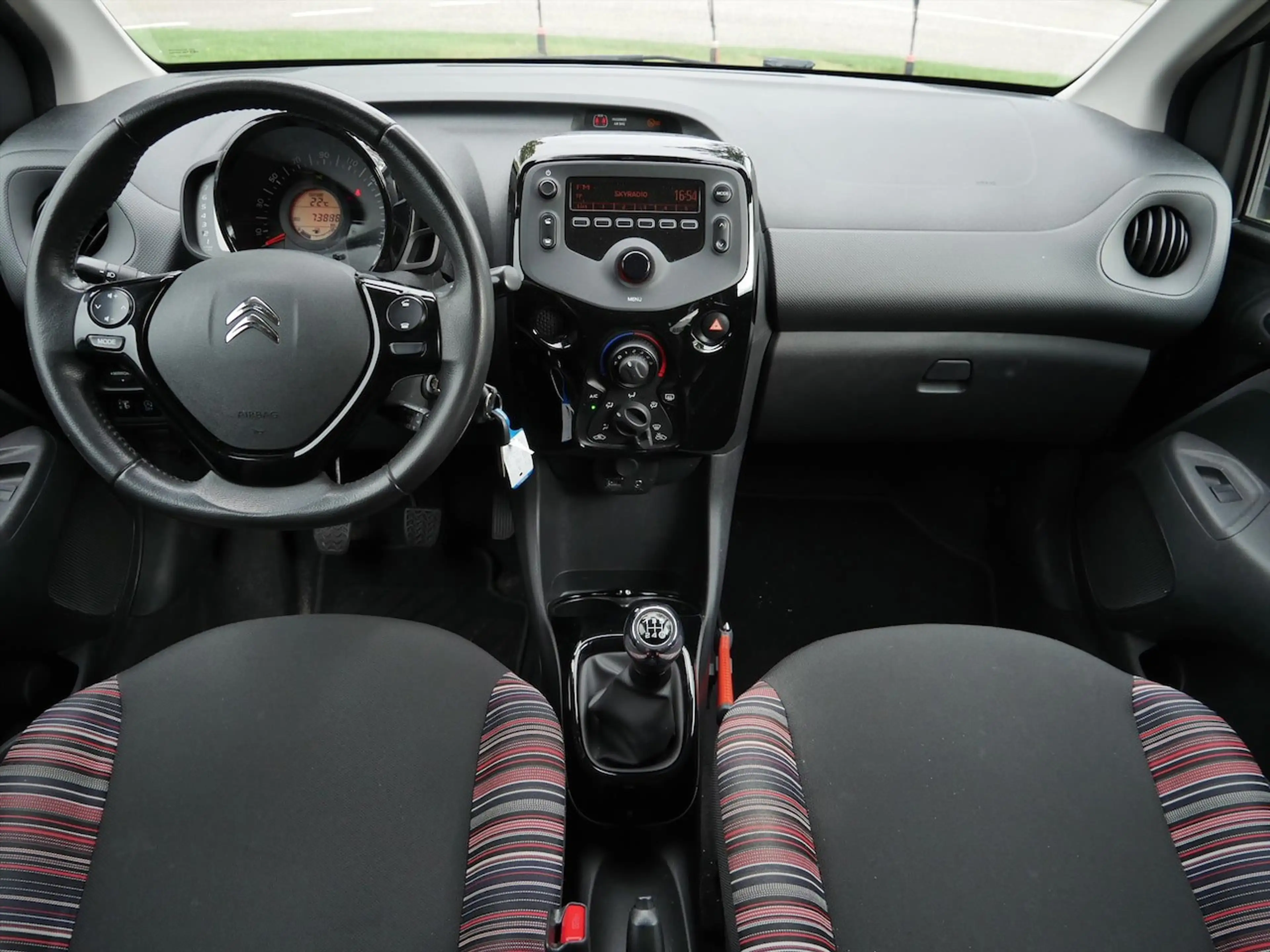 Citroen C1 1.0 VTi Feel — photo 3
