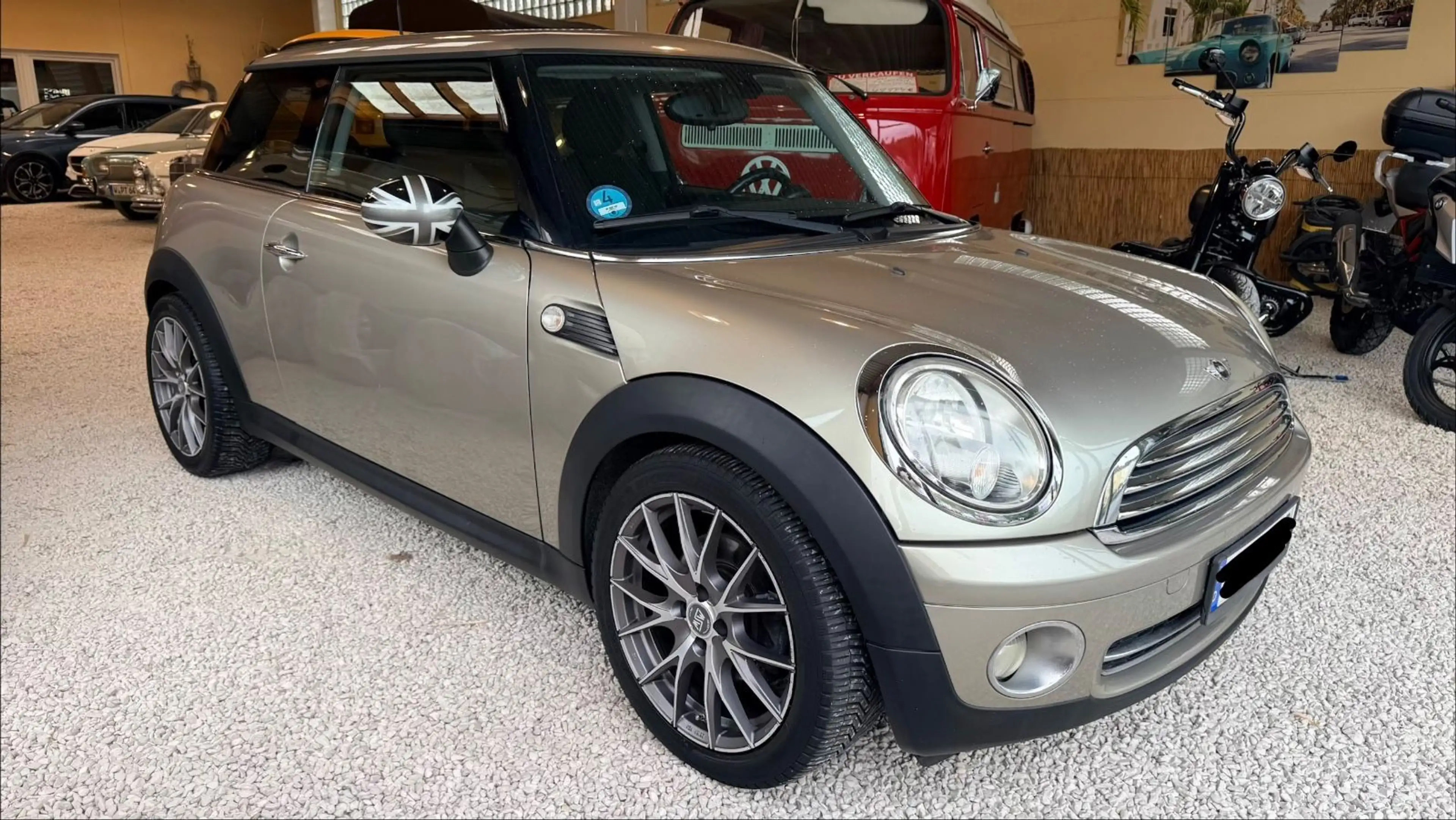 MINI One Mini One — photo 2