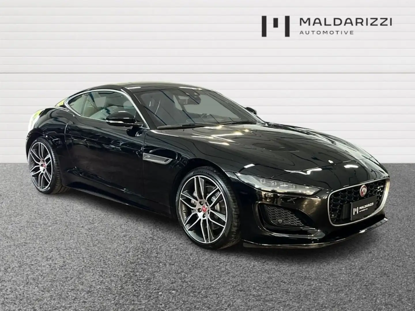 Jaguar F-Type 2020 Coupe Coupe 2.0 i4 R-Dynamic rwd 300cv auto Nero - 1