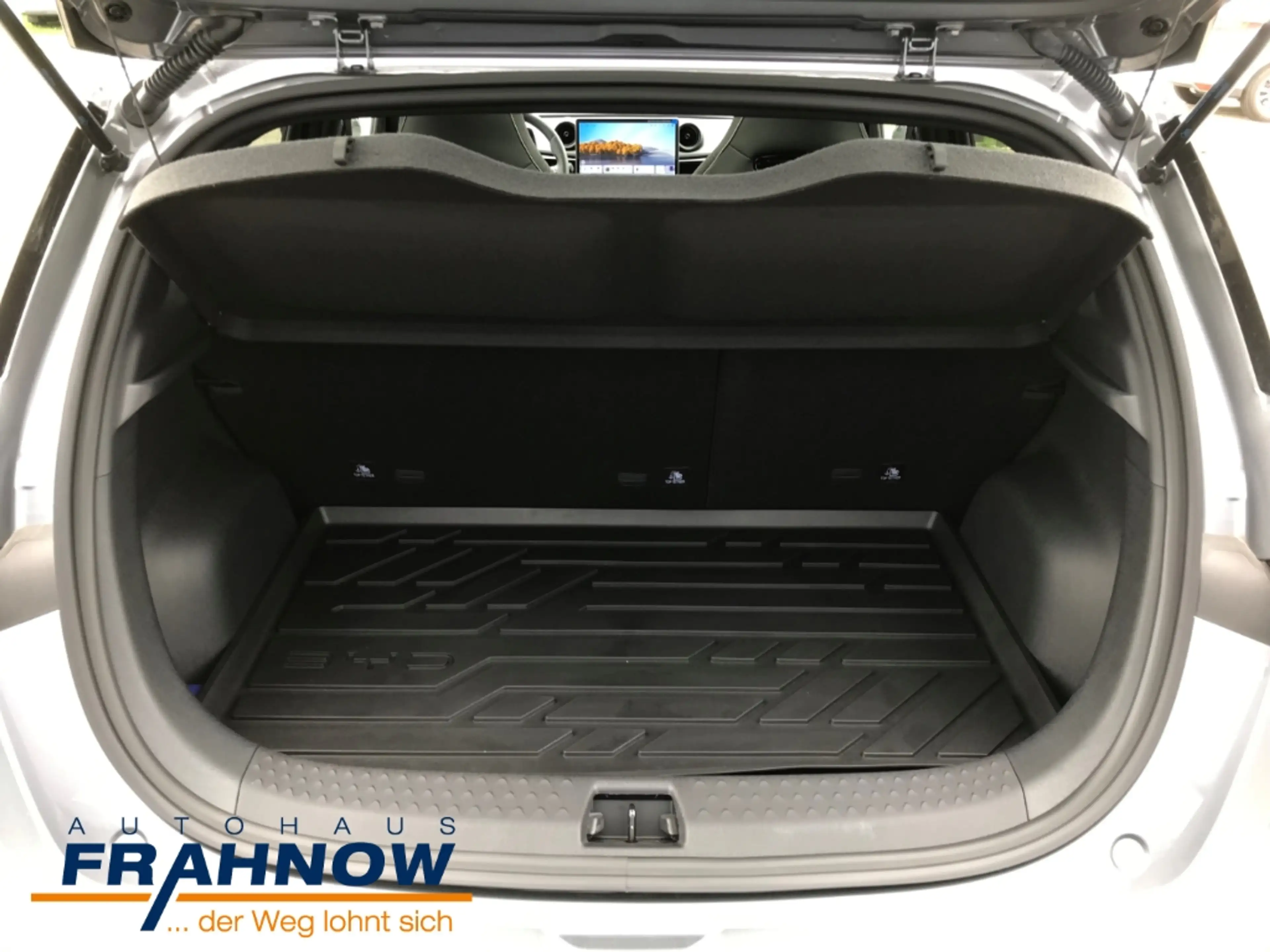 BYD Dolphin 150 kW Design LED NAVI ACC PANO KAMERA — photo 12