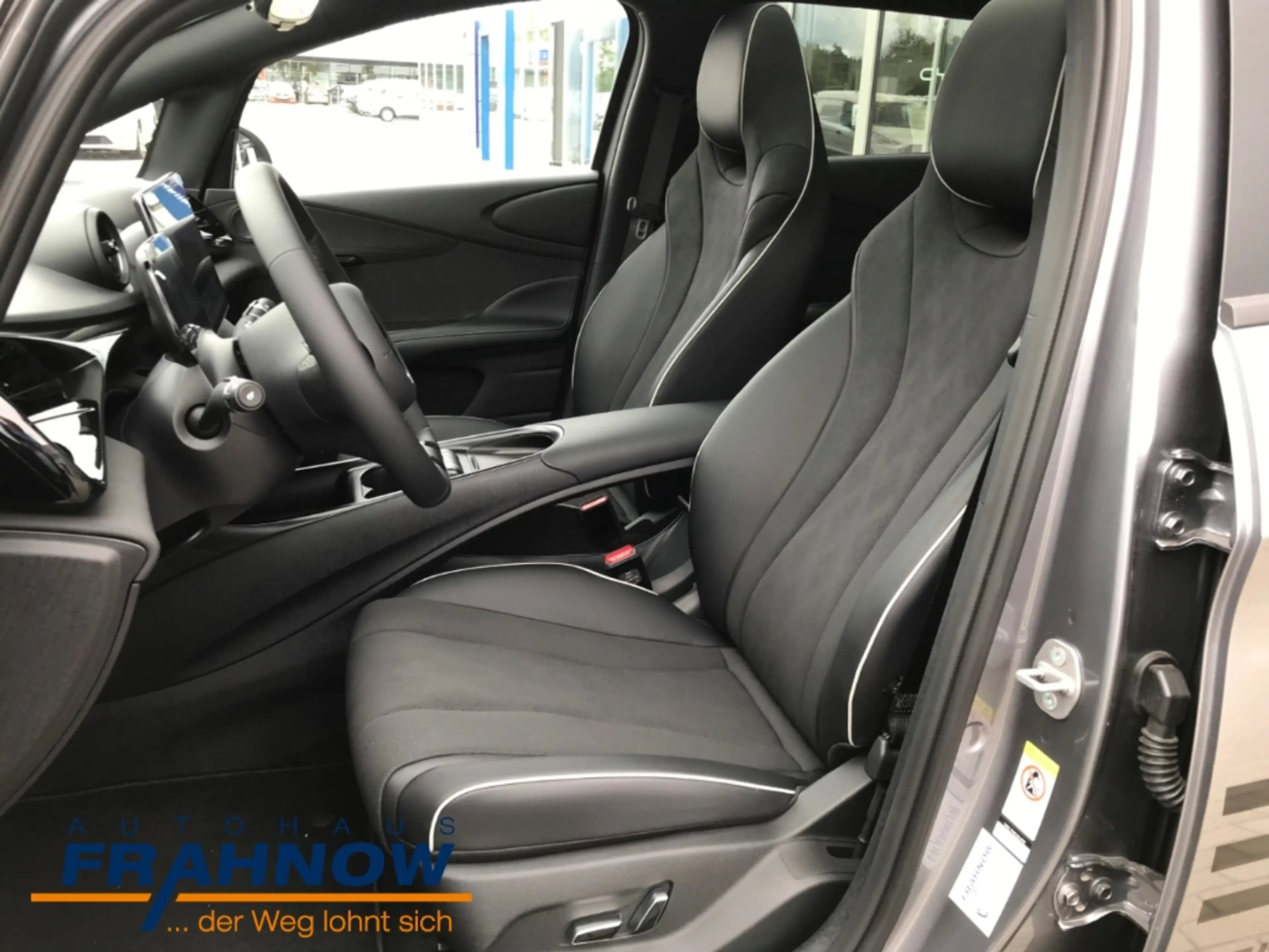 BYD Dolphin 150 kW Design LED NAVI ACC PANO KAMERA — photo 10