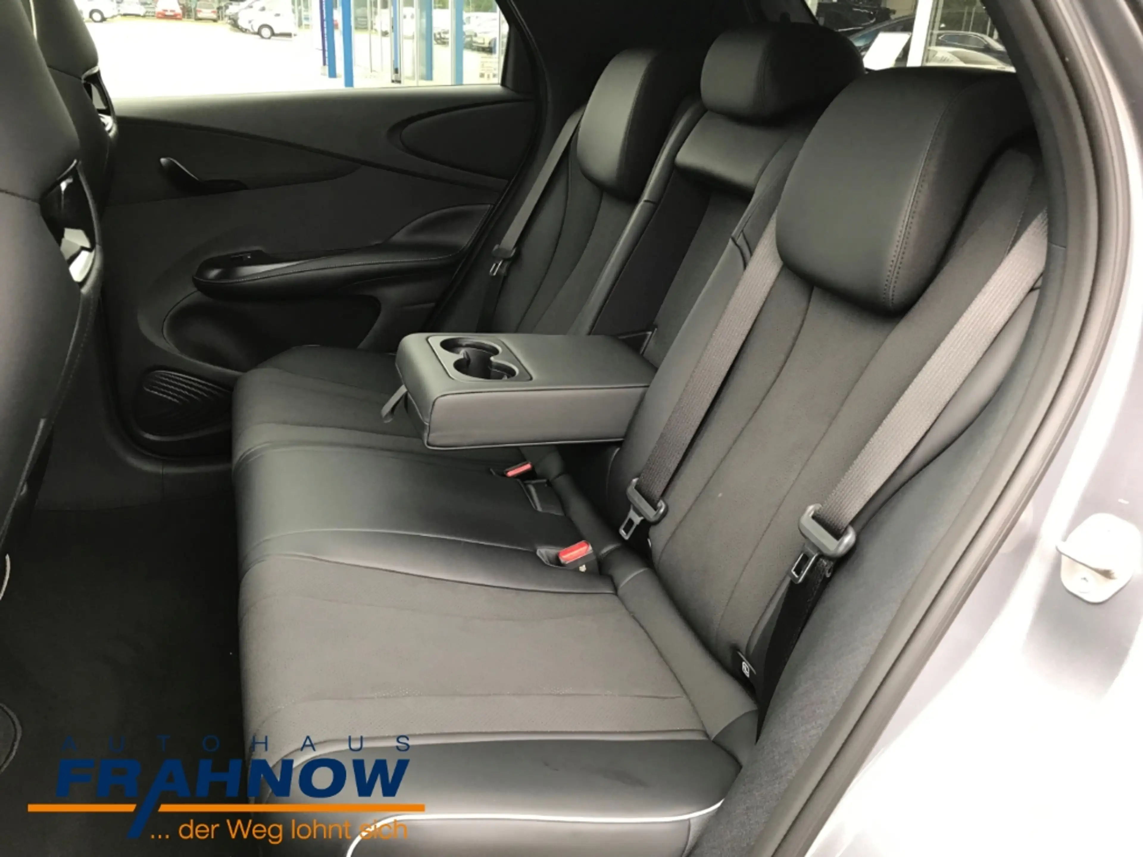 BYD Dolphin 150 kW Design LED NAVI ACC PANO KAMERA — photo 11