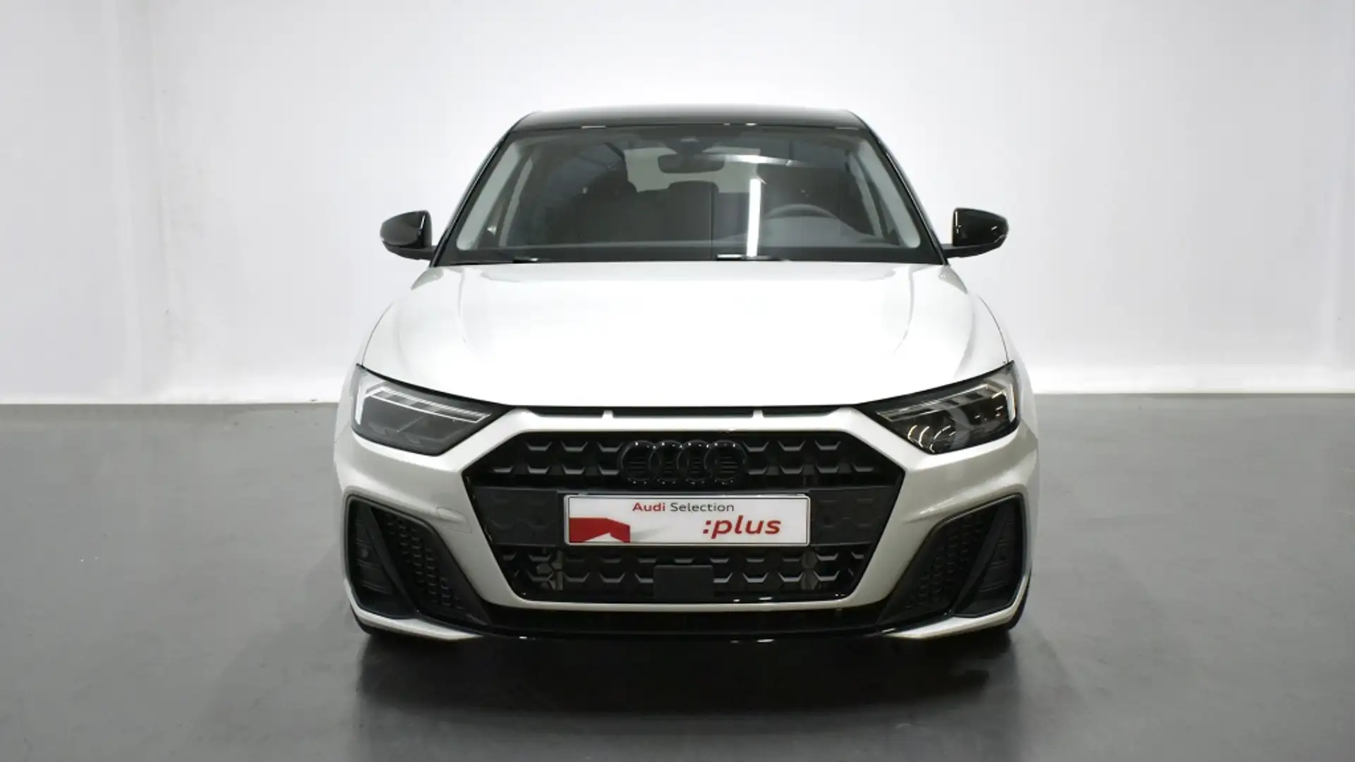 Audi A1 Sportback 30 TFSI Adrenalin S tronic Silver - 2