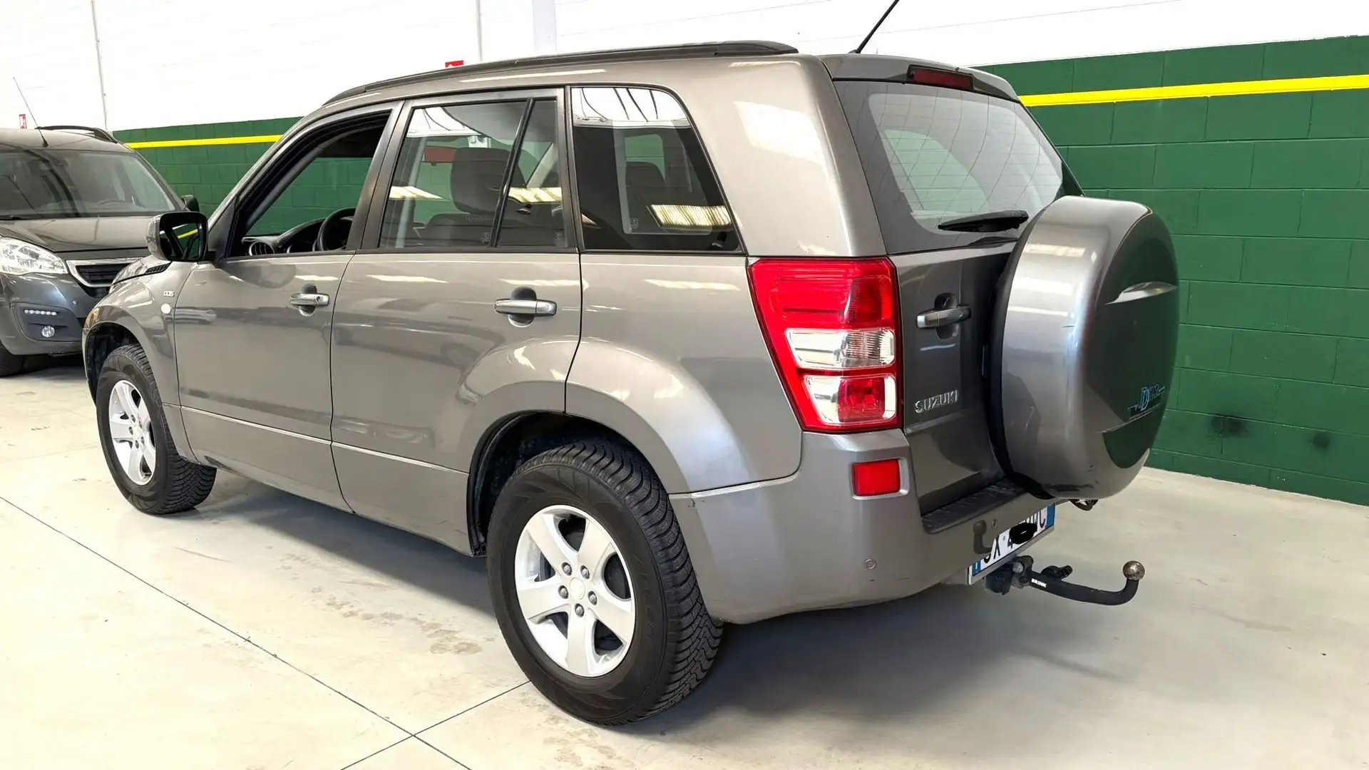 Suzuki Grand Vitara Grand Vitara 1.9 DDiS 5 porte Szürke - 2