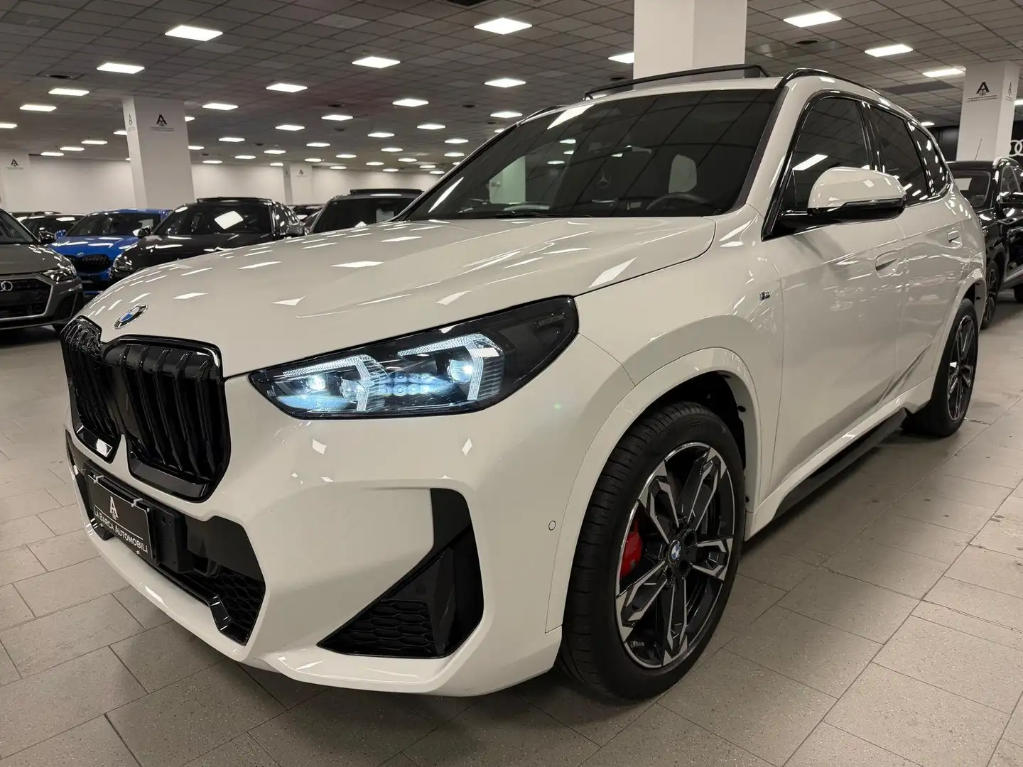BMW X1 sdrive18i TETTO MSport Pro auto Blanc - 2