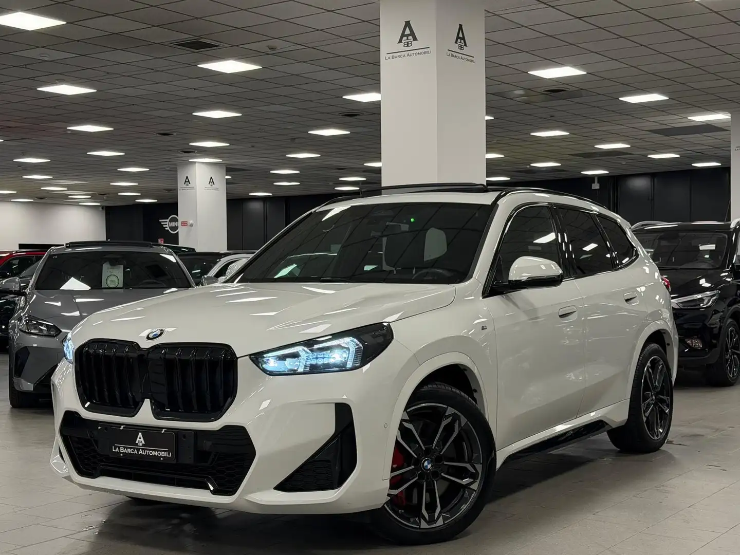 BMW X1 sdrive18i TETTO MSport Pro auto Blanc - 1
