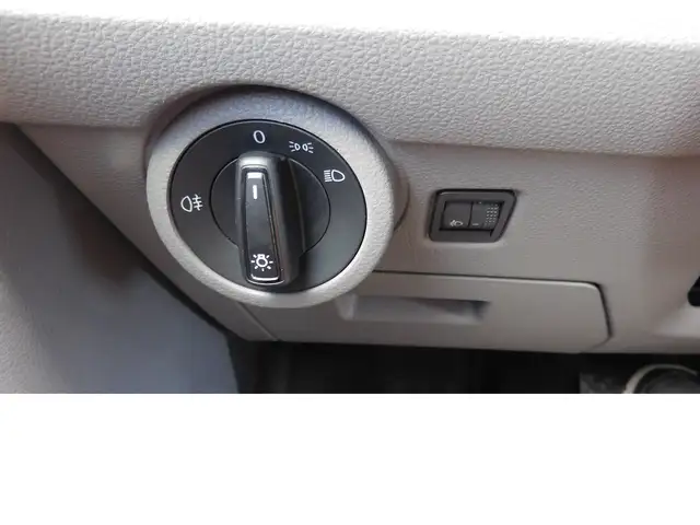 Volkswagen Transporter view 24