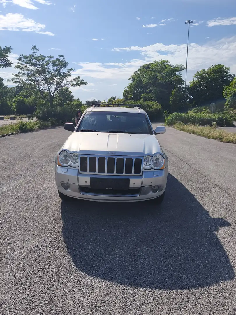 Jeep Grand Cherokee 3.0 CRD Overland Grau - 1