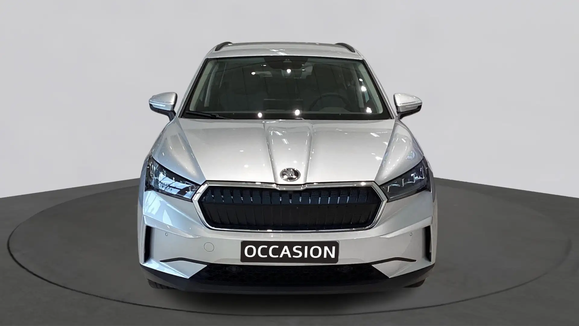 Skoda Enyaq 132 kW / 180 pk SUV Zilver - 2