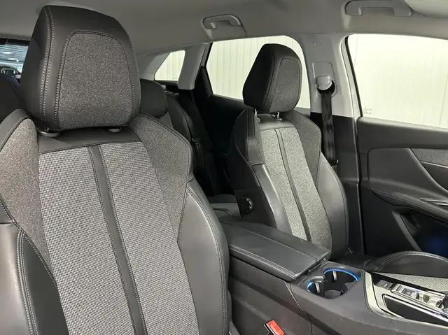 Peugeot 3008 view 14