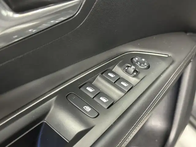 Peugeot 3008 view 17