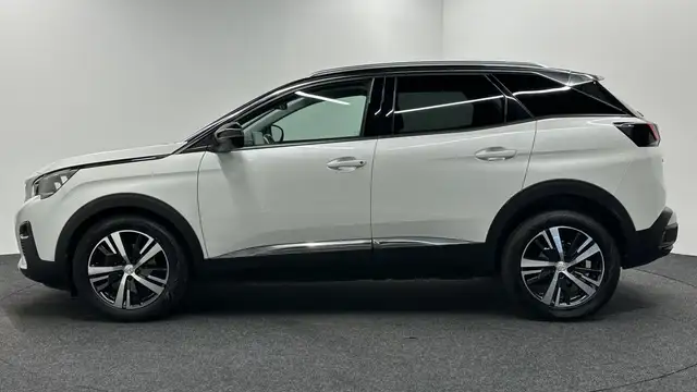 Peugeot 3008 view 8