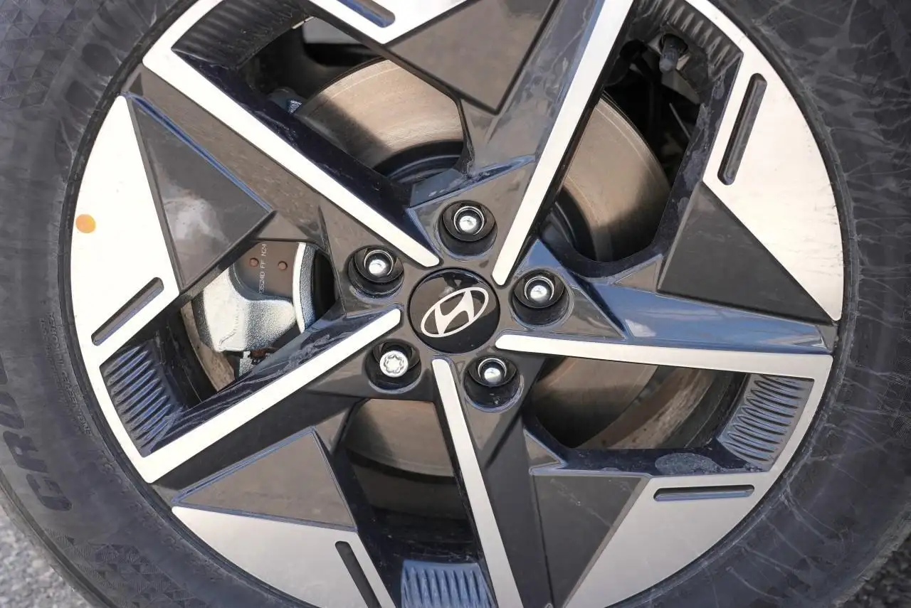 Hyundai TUCSON снимка Hyundai TUCSON