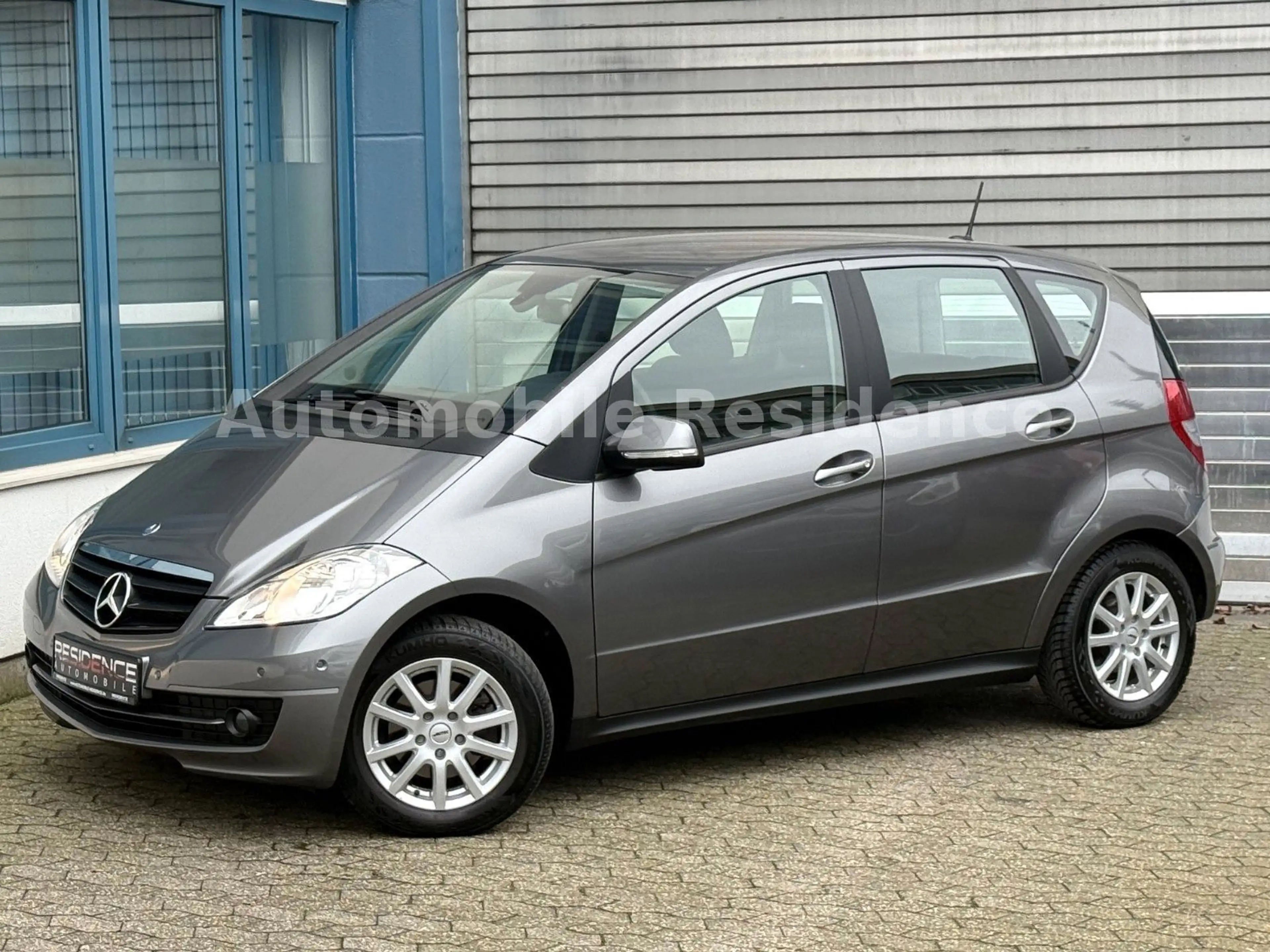 Mercedes-Benz A 150 AUT.*KLIMA*PDC*SHZ*E-PAKET*AHK*ALU* — photo 2