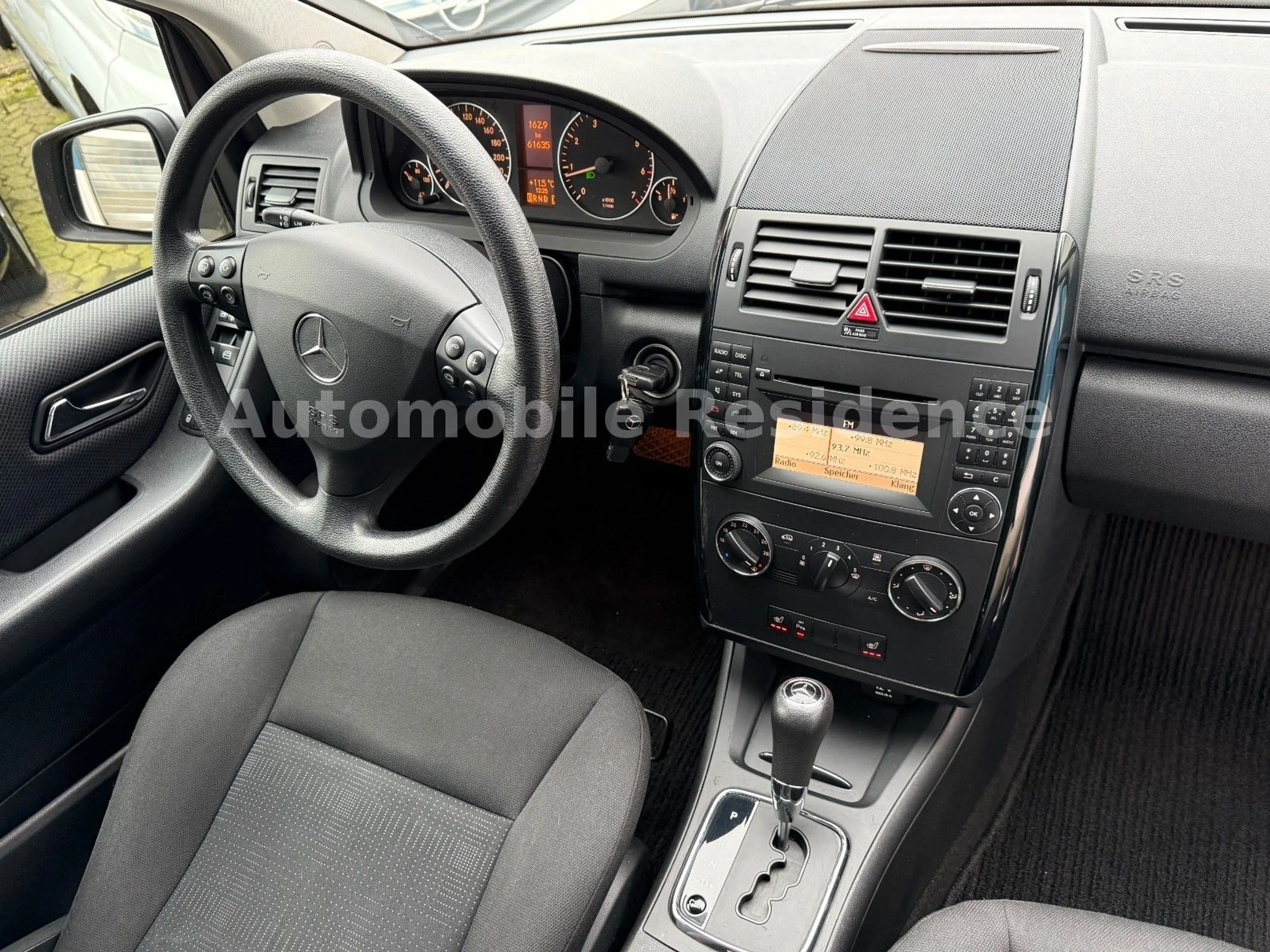 Mercedes-Benz A 150 AUT.*KLIMA*PDC*SHZ*E-PAKET*AHK*ALU* — photo 12