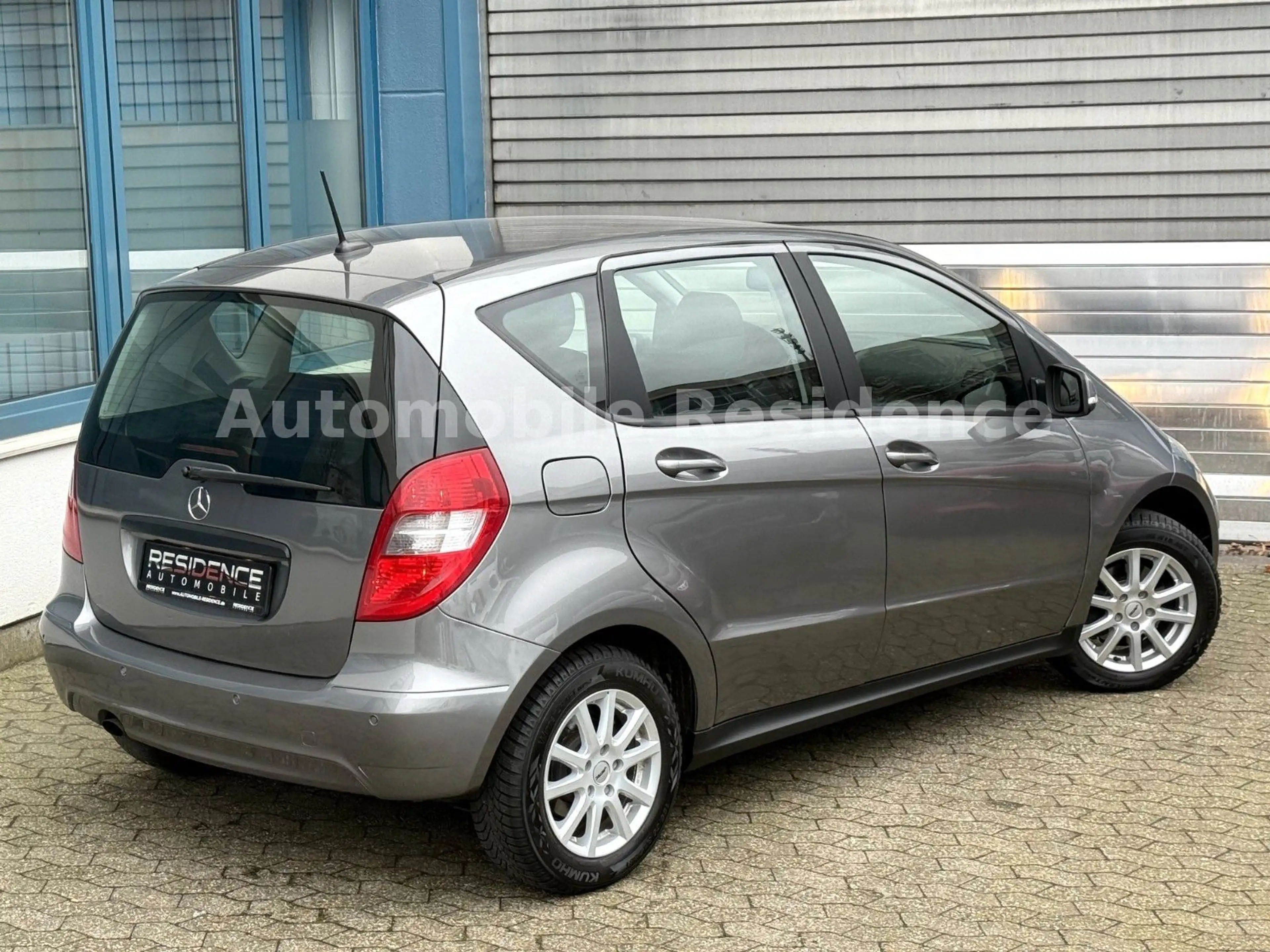 Mercedes-Benz A 150 AUT.*KLIMA*PDC*SHZ*E-PAKET*AHK*ALU* — photo 4